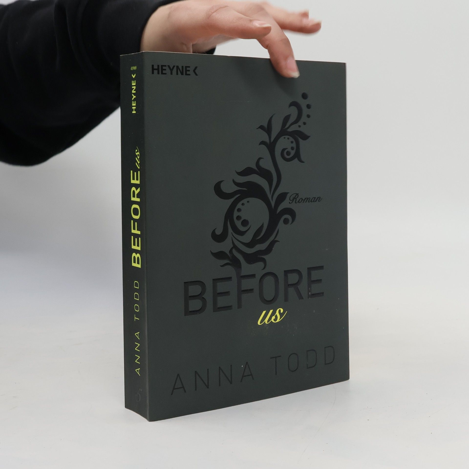 Anna Todd After 5. Before Us