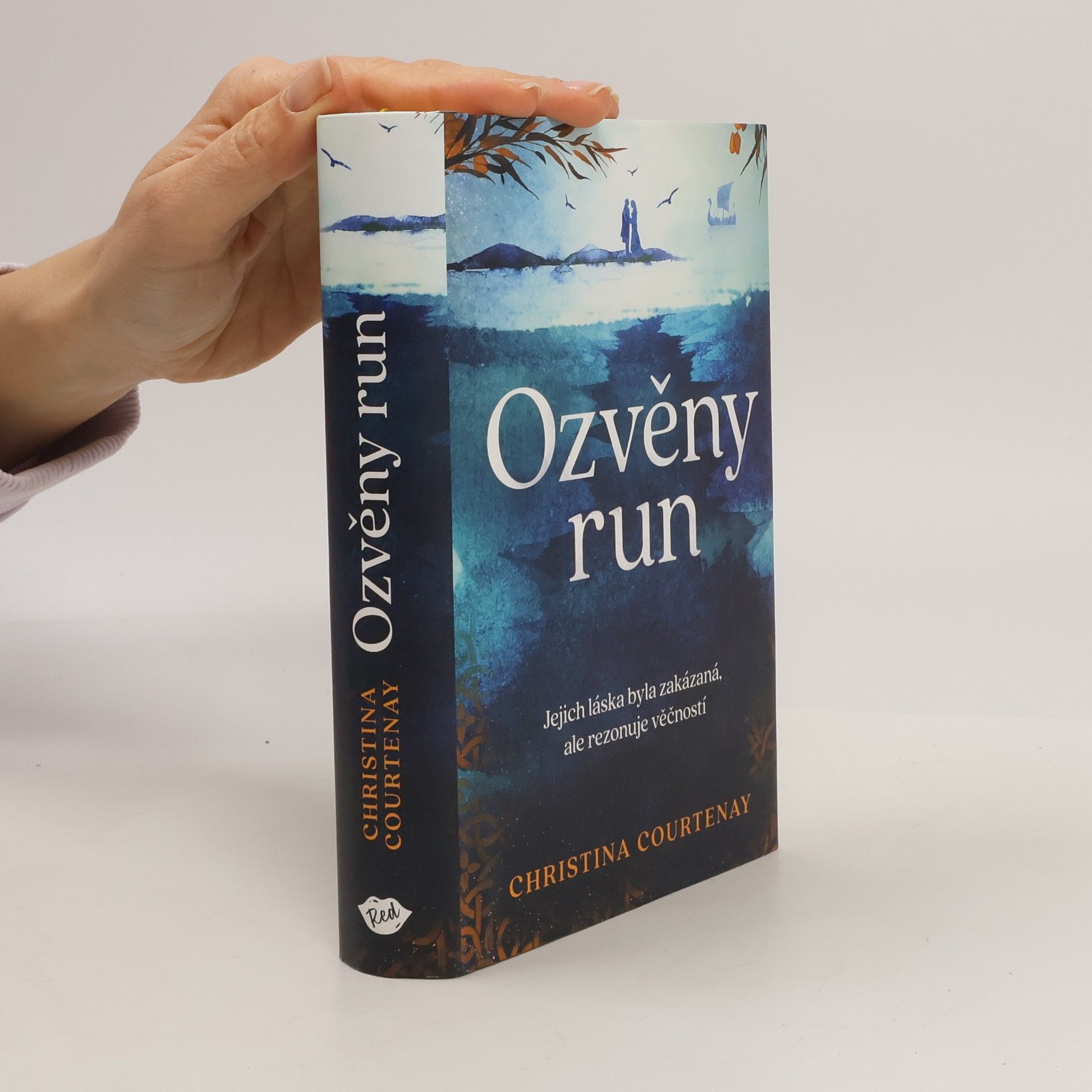 Christina Courtenay Ozvěny run