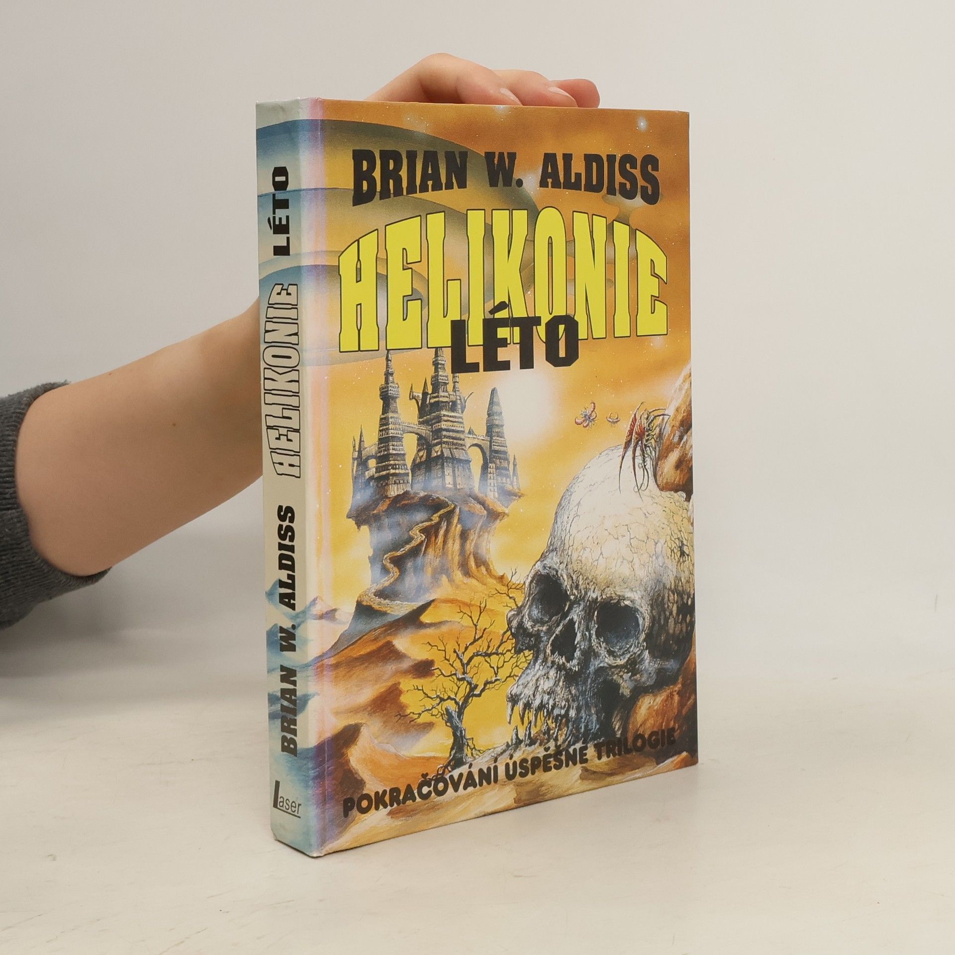 Brian Aldiss Helikonie. Léto