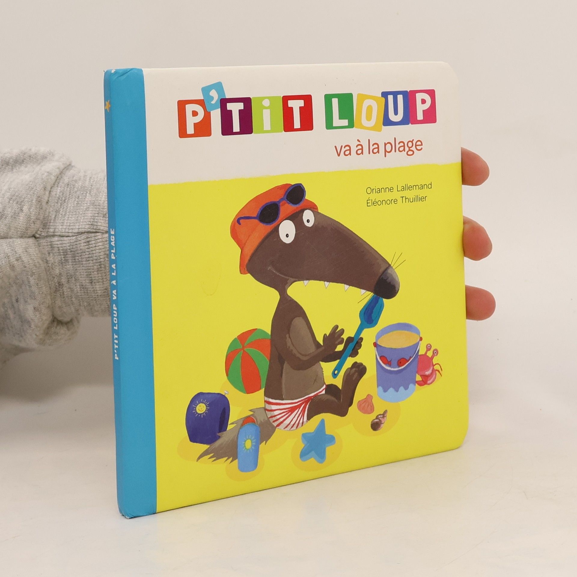 P'tit loup va á la plage