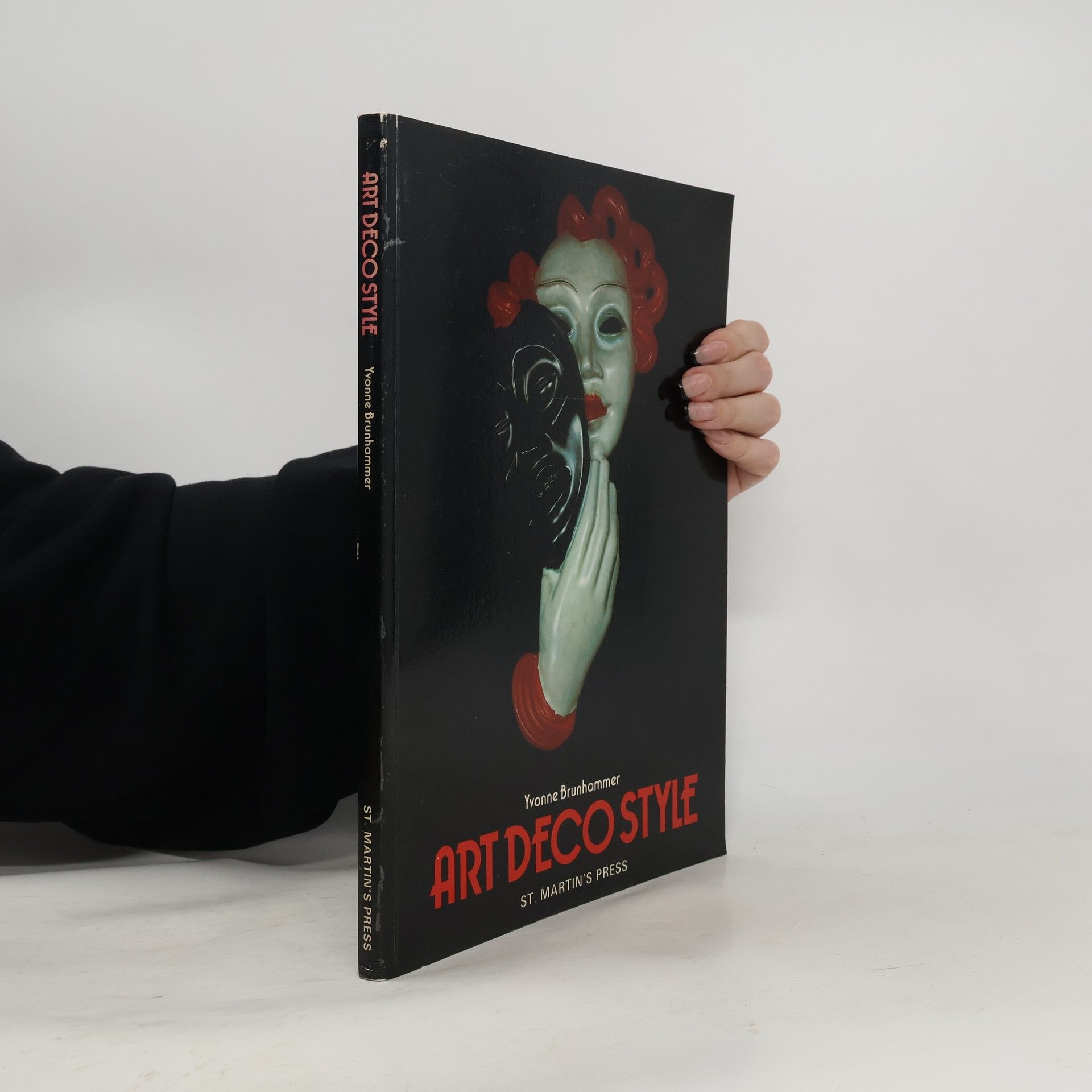 Yvonne Brunhammer Art Deco Style