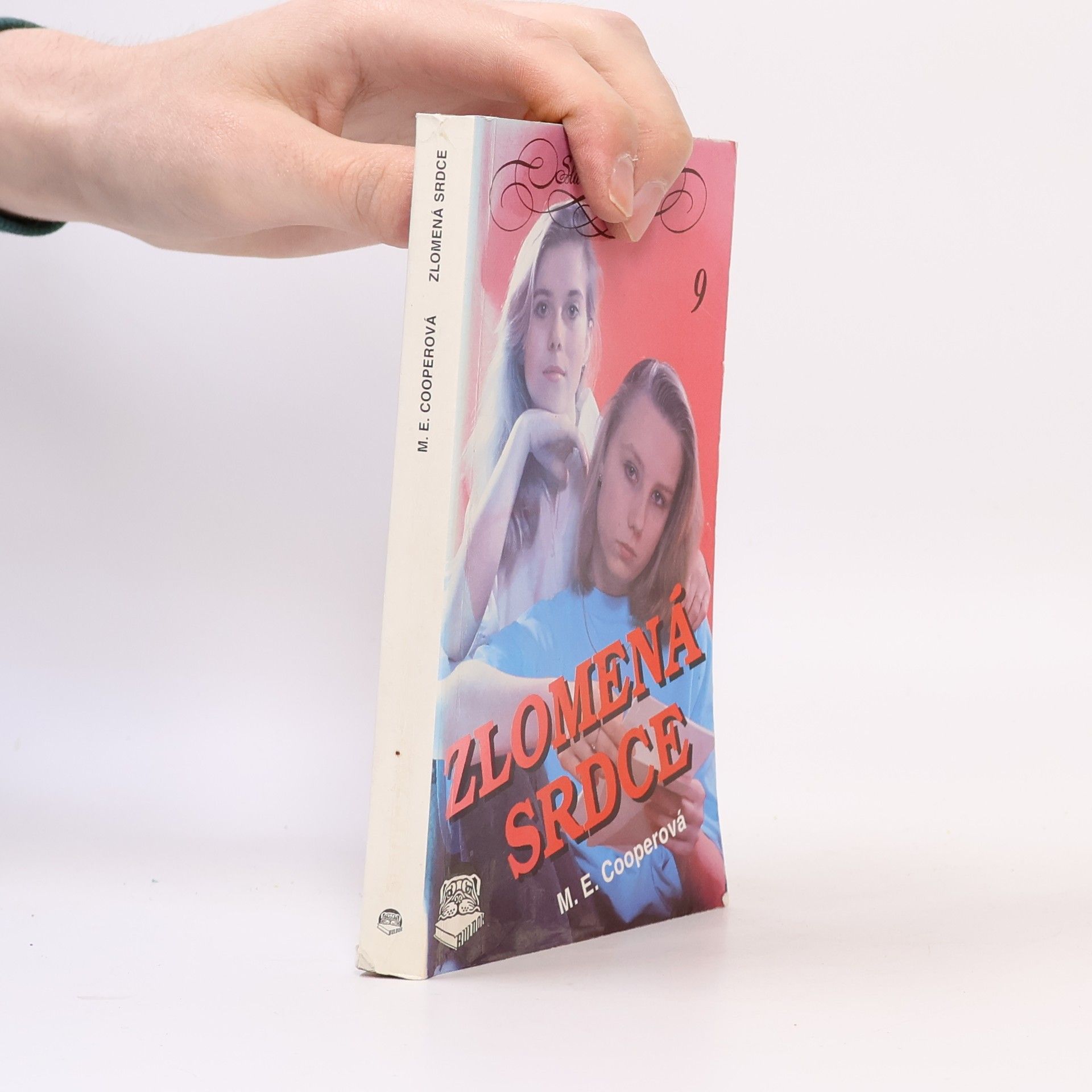 M. E. Cooper Zlomená srdce