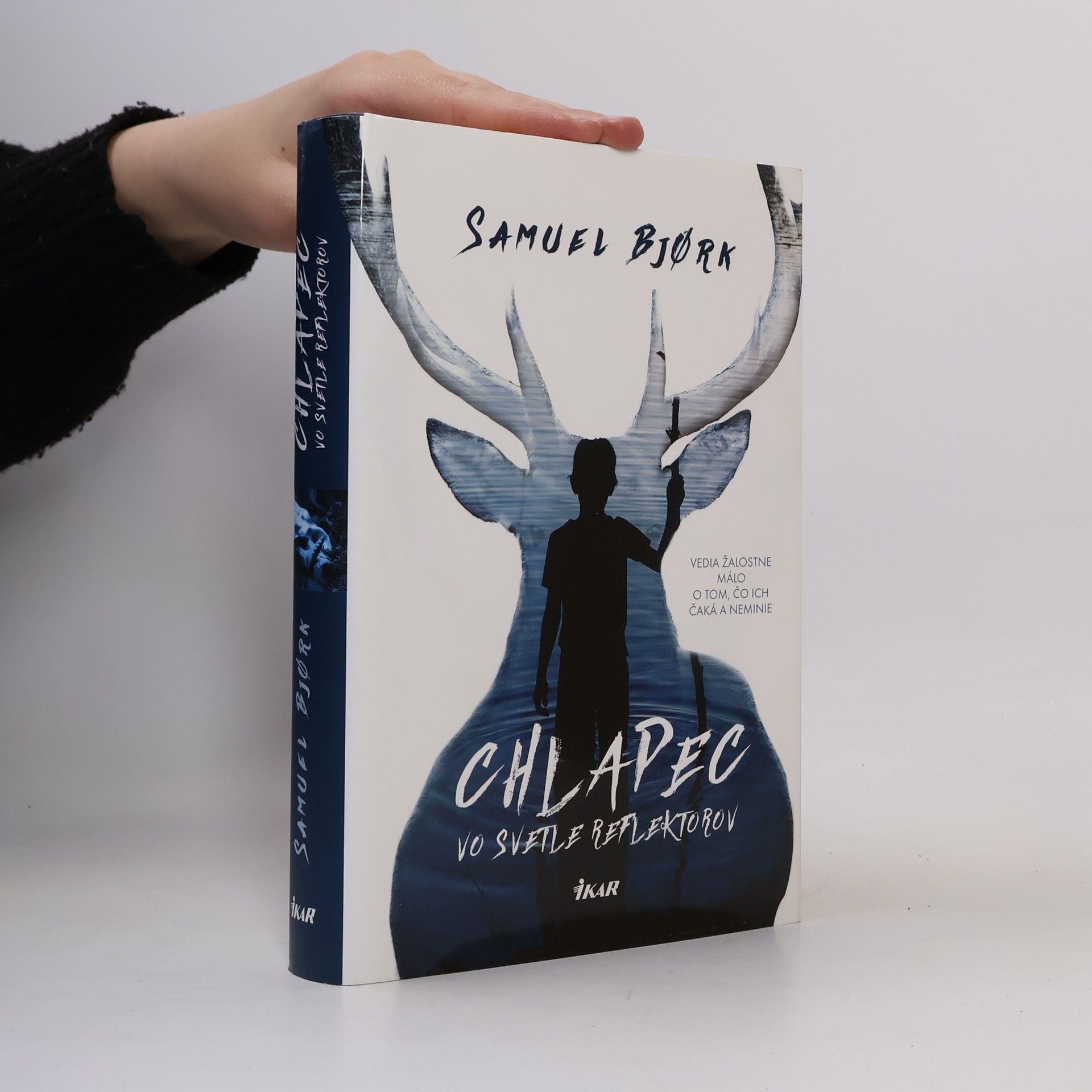 Samuel Bjork Chlapec vo svetle reflektorov