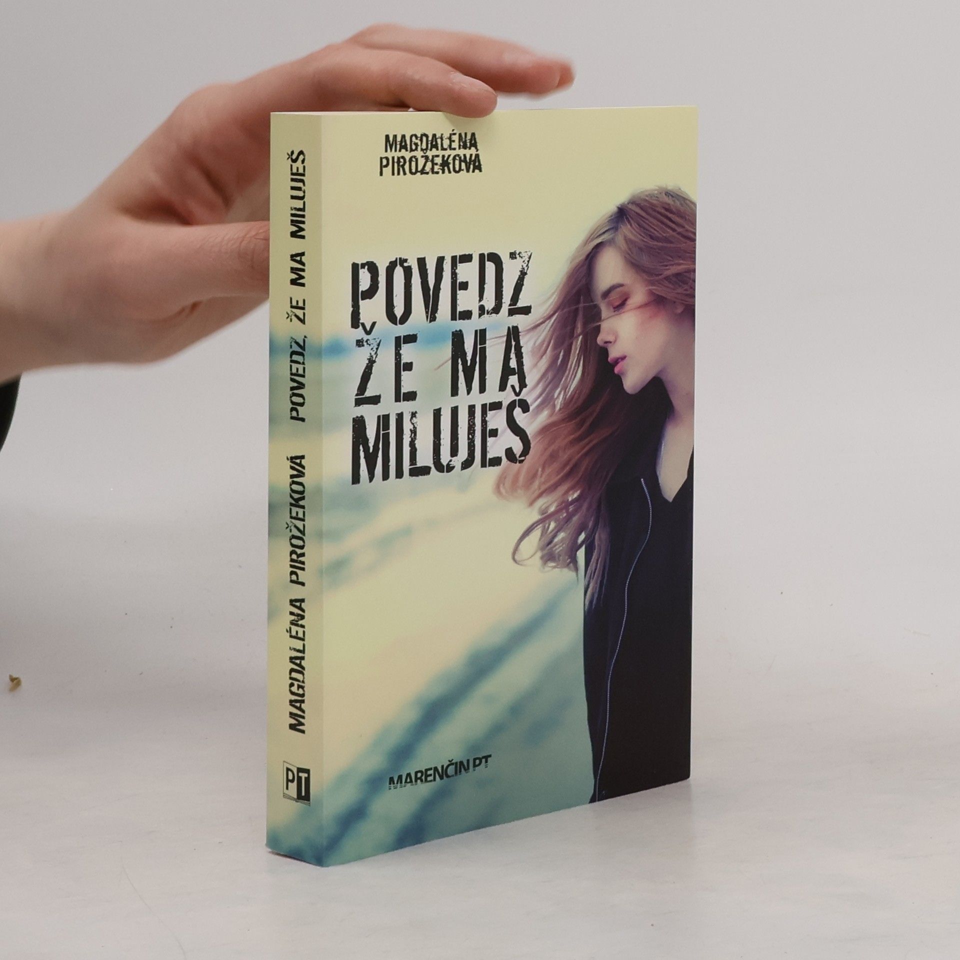 Povedz, že ma miluješ