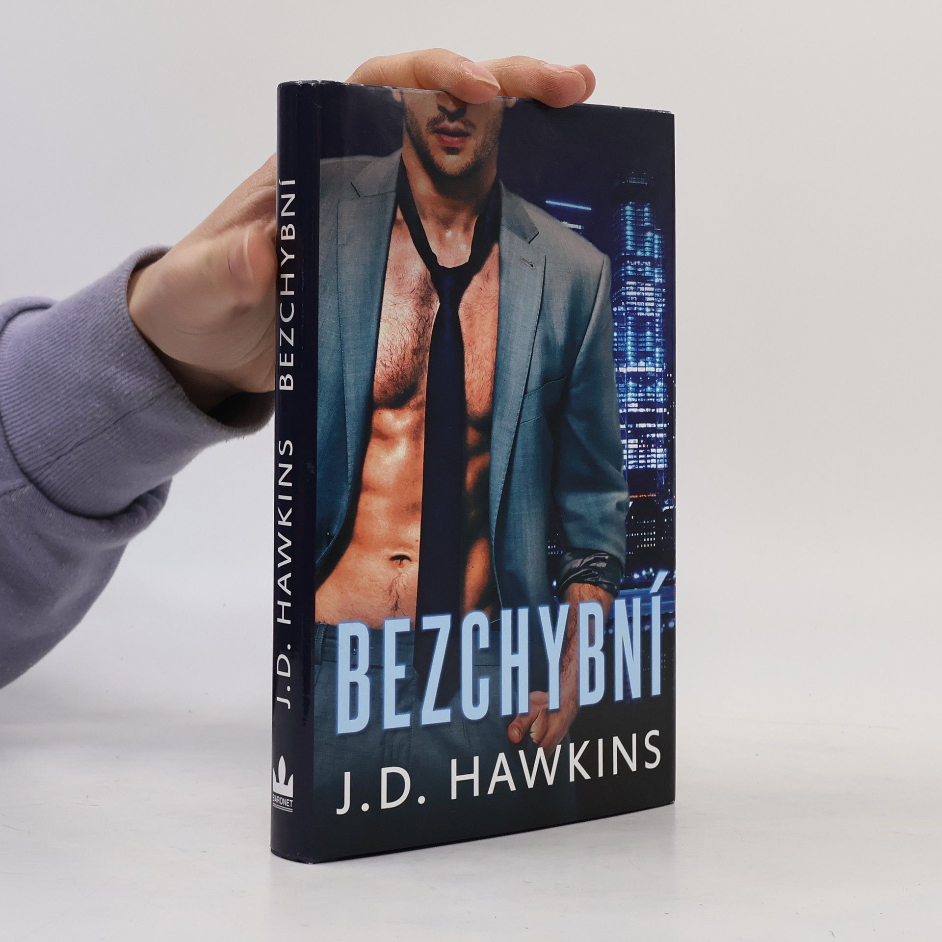 J. D. Hawkins Bezchybní