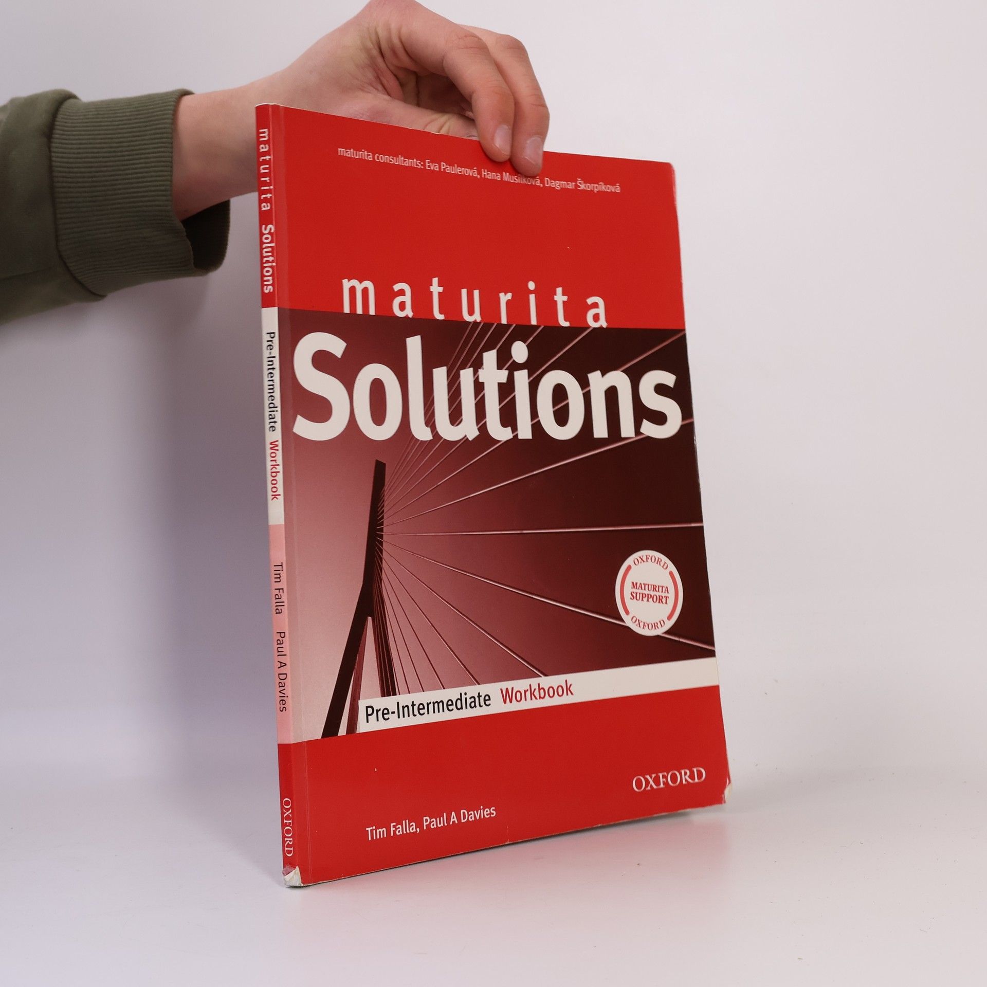 Tim Falla Maturita Solutions. Pre-Intermediate Workbook. Czech Edition