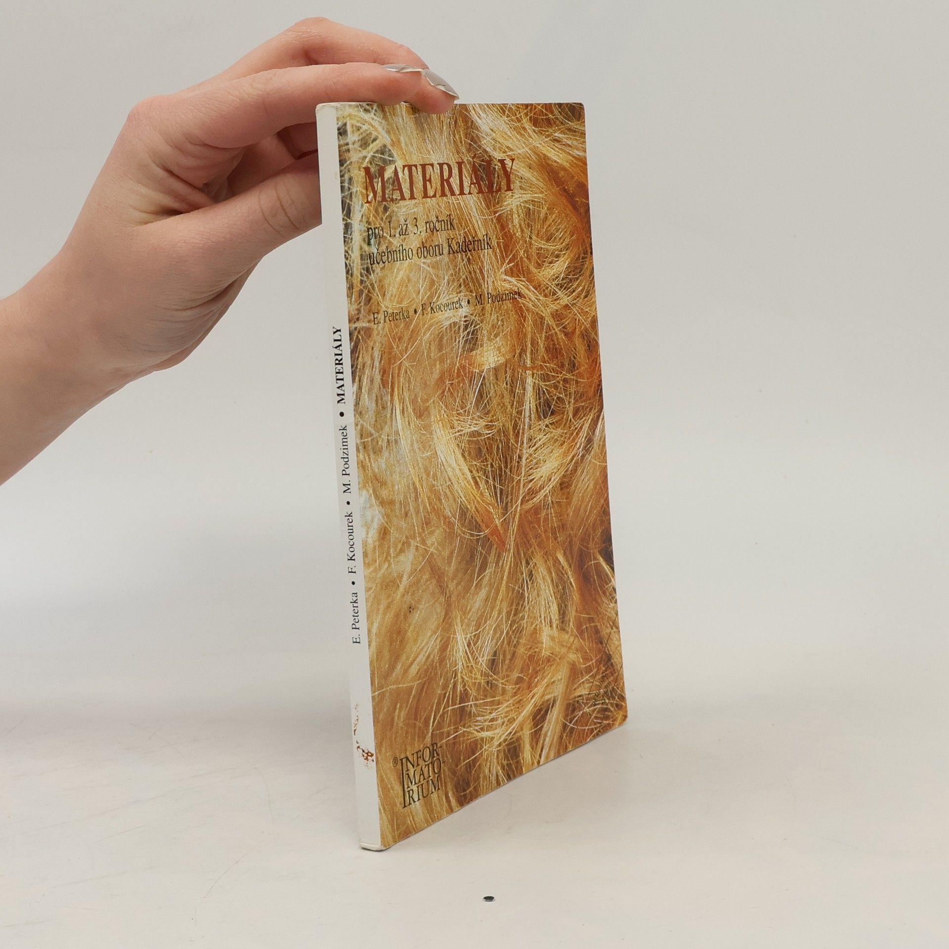 Materiály pro 1. až 3. ročník učebního oboru Kadeřník