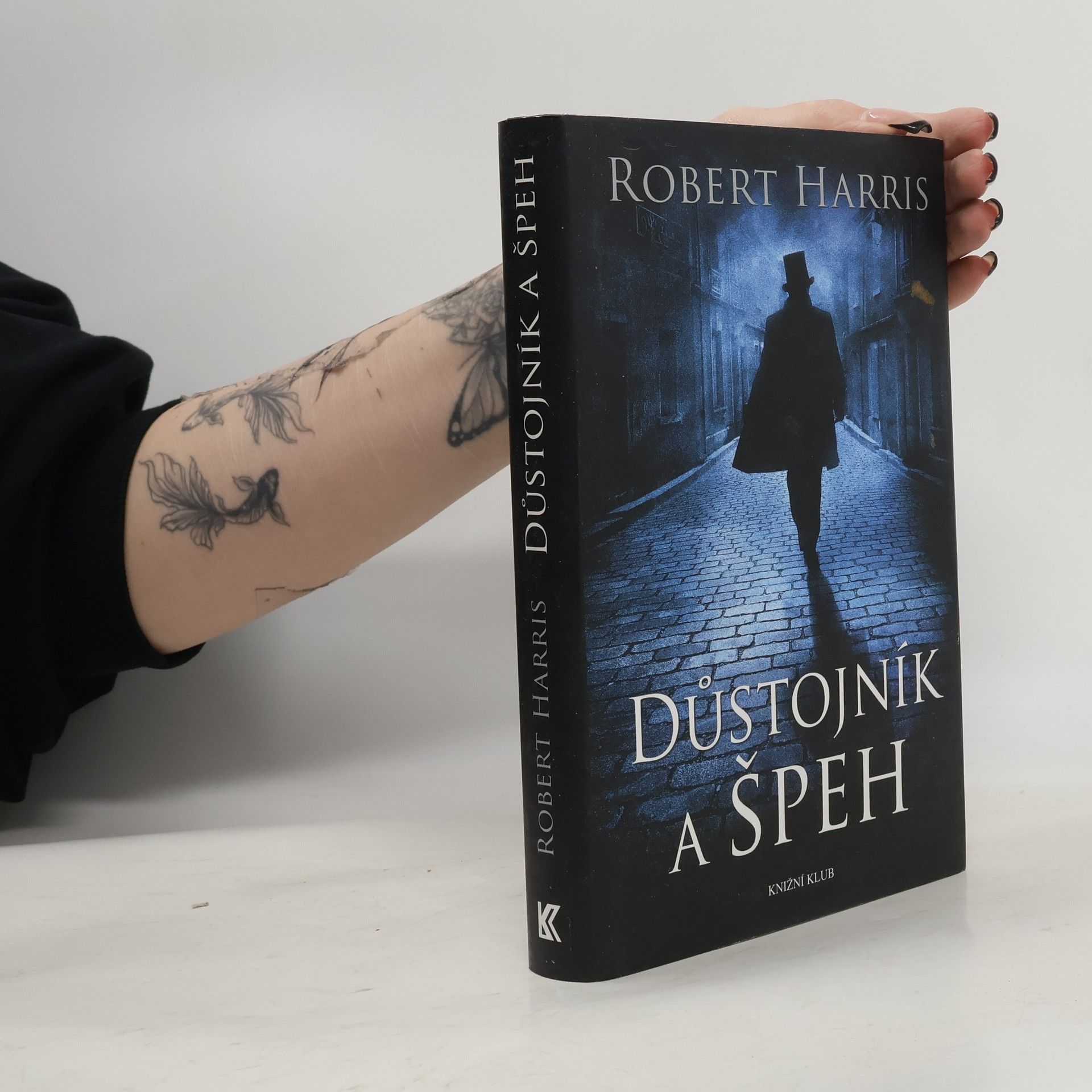 Robert Harris Důstojník a špeh