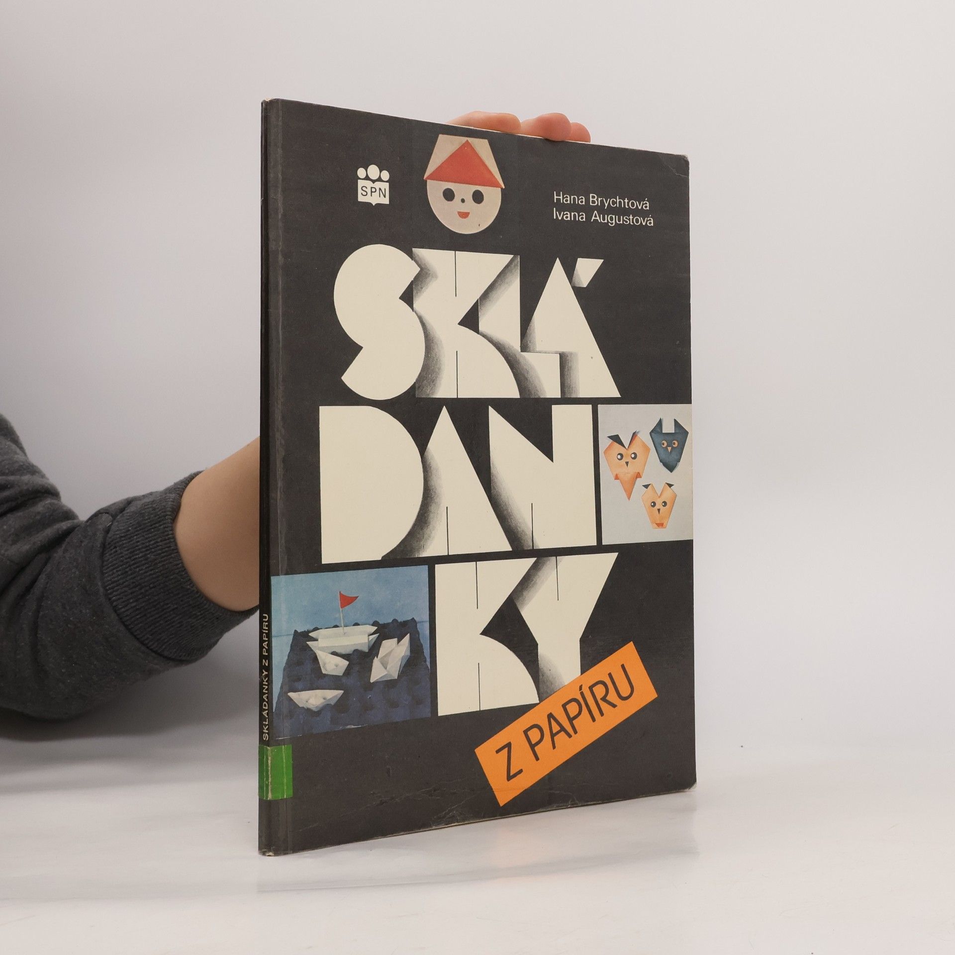 Hana Brychtová Skládanky z papíru