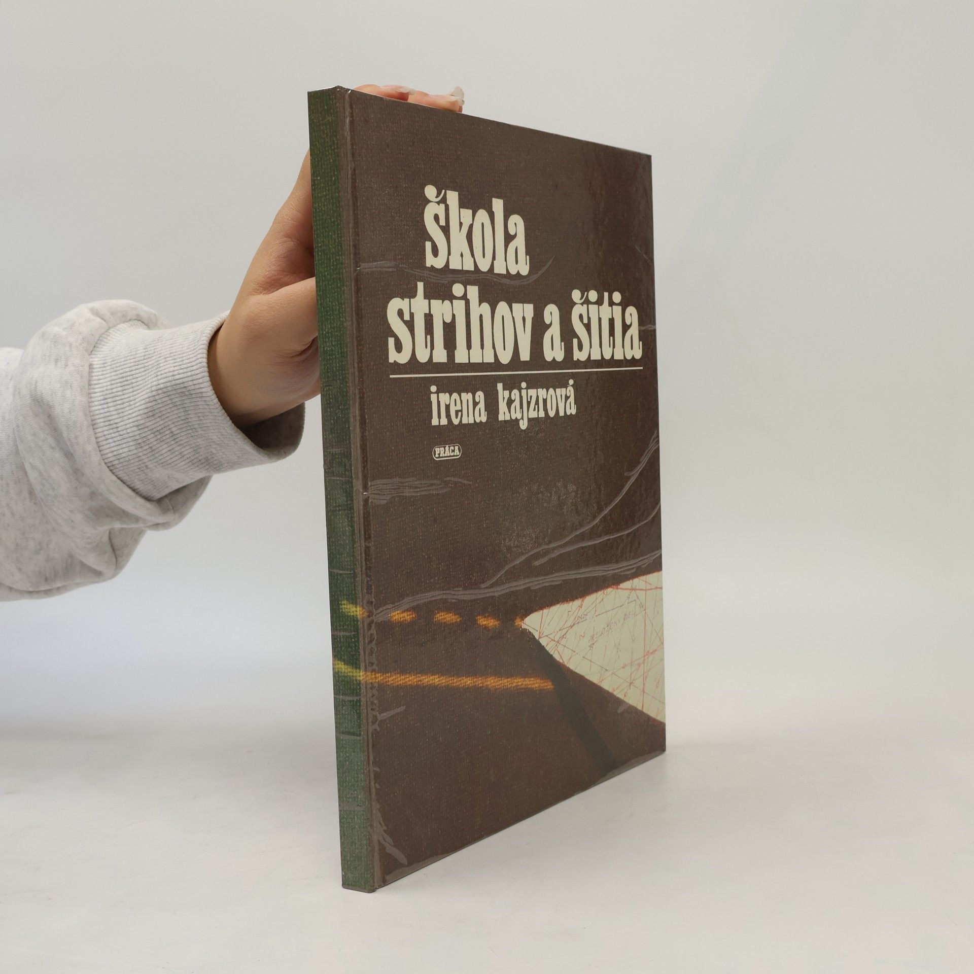 Irena Kajzrová Škola strihov a šitia