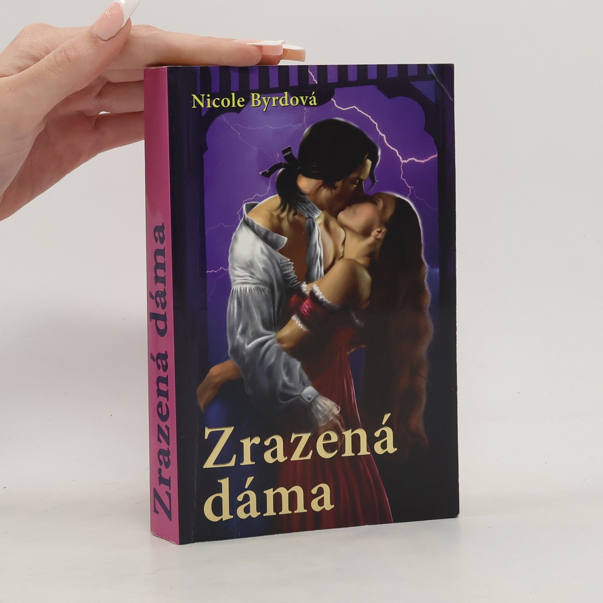 Nicole Byrd Zrazená dáma