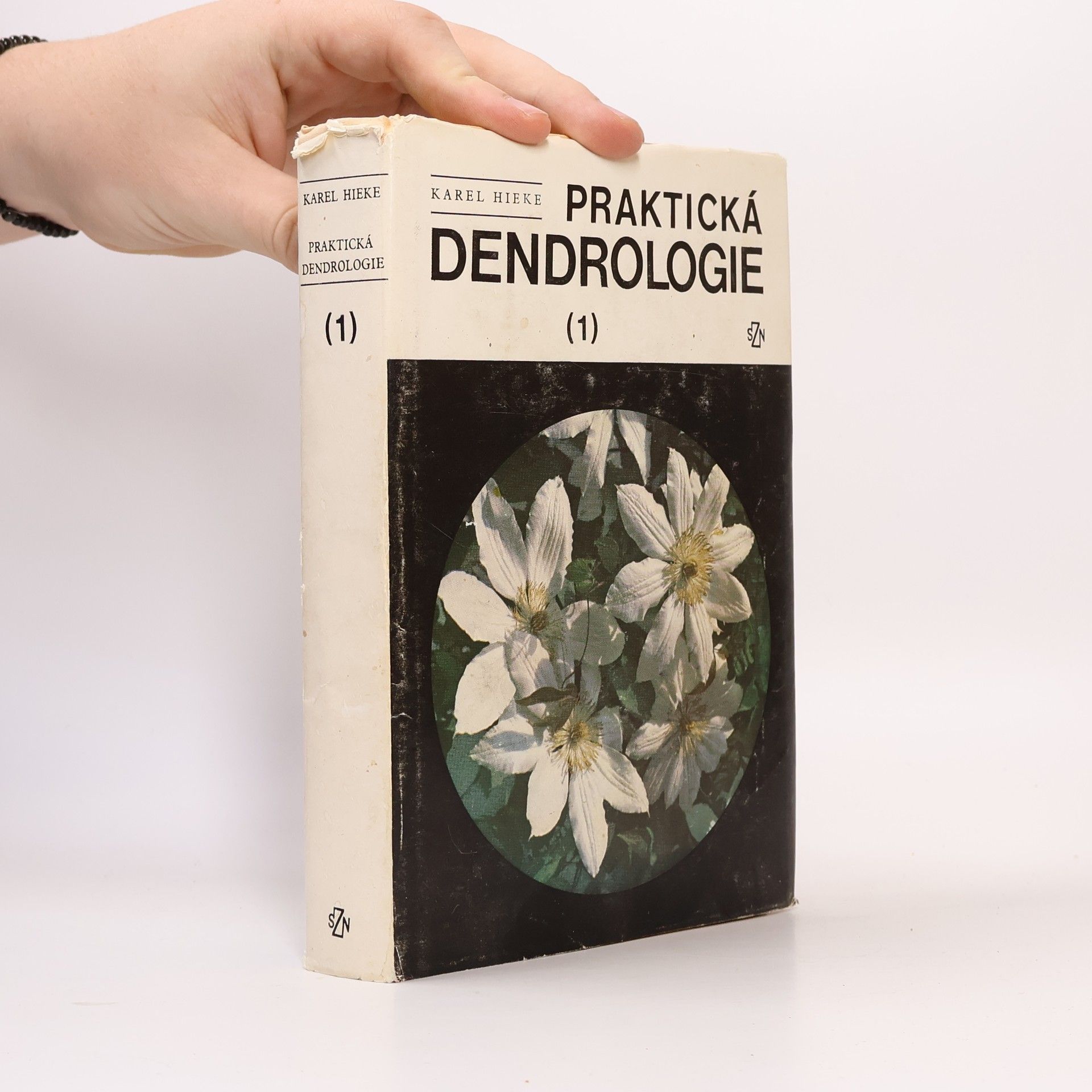 Karel Hieke Praktická dendrologie 1