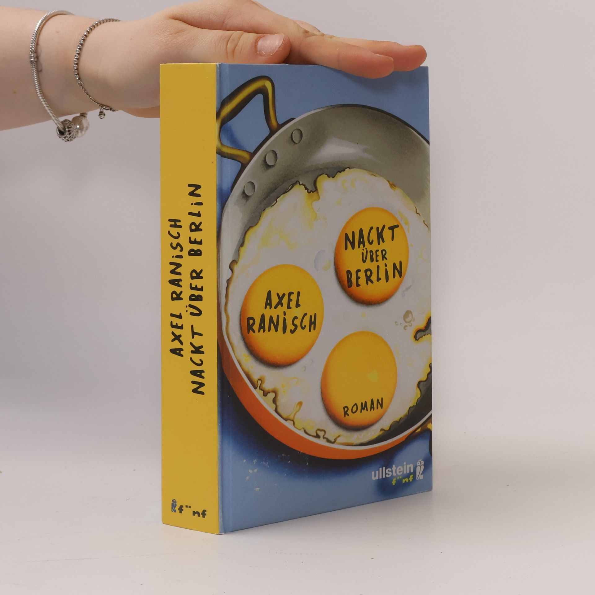 Axel Ranisch Nackt über Berlin