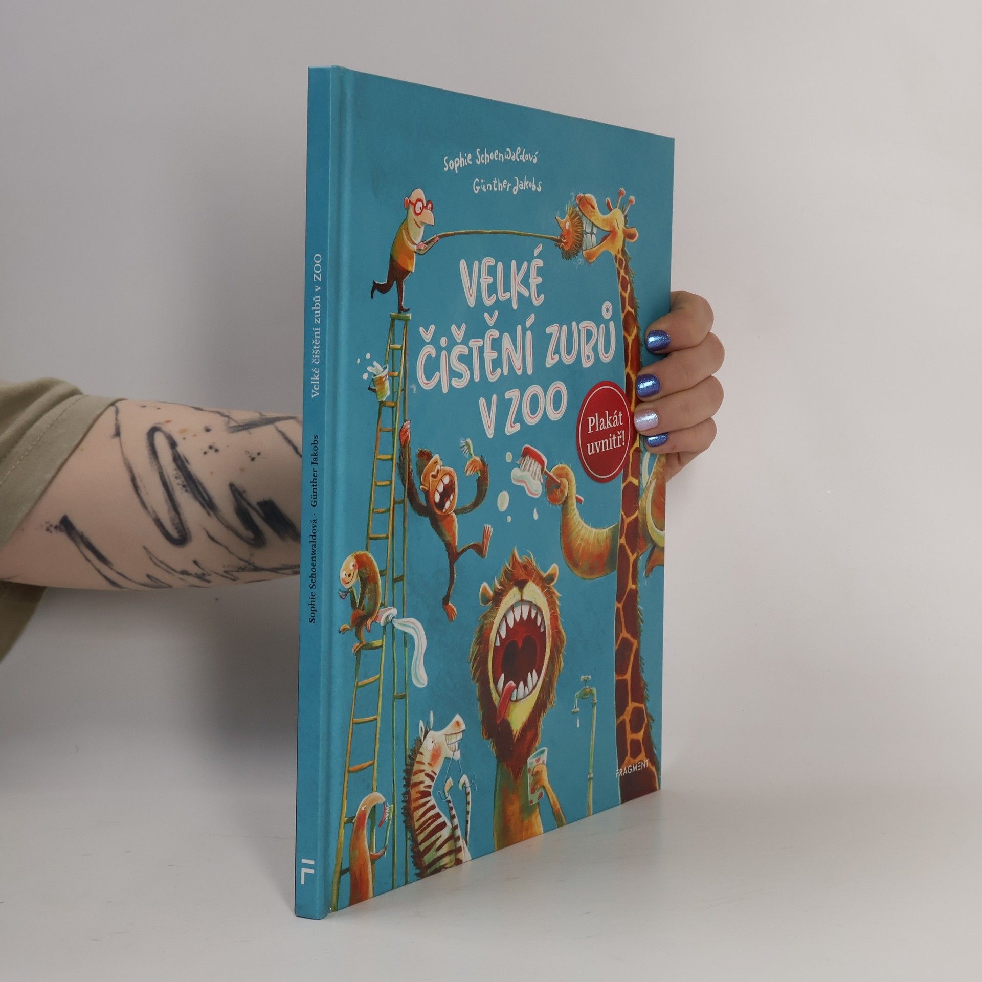 Sophie Schoenwald Velké čištění zubů v ZOO