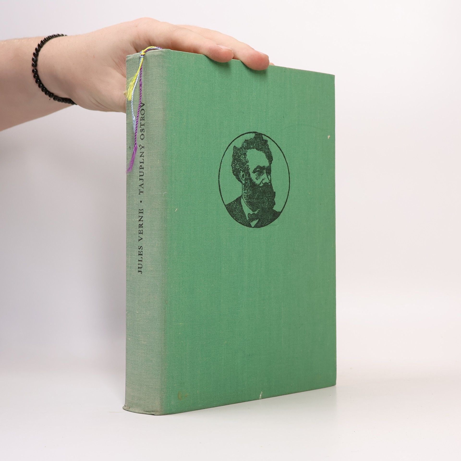 Jules Verne Tajuplný ostrov