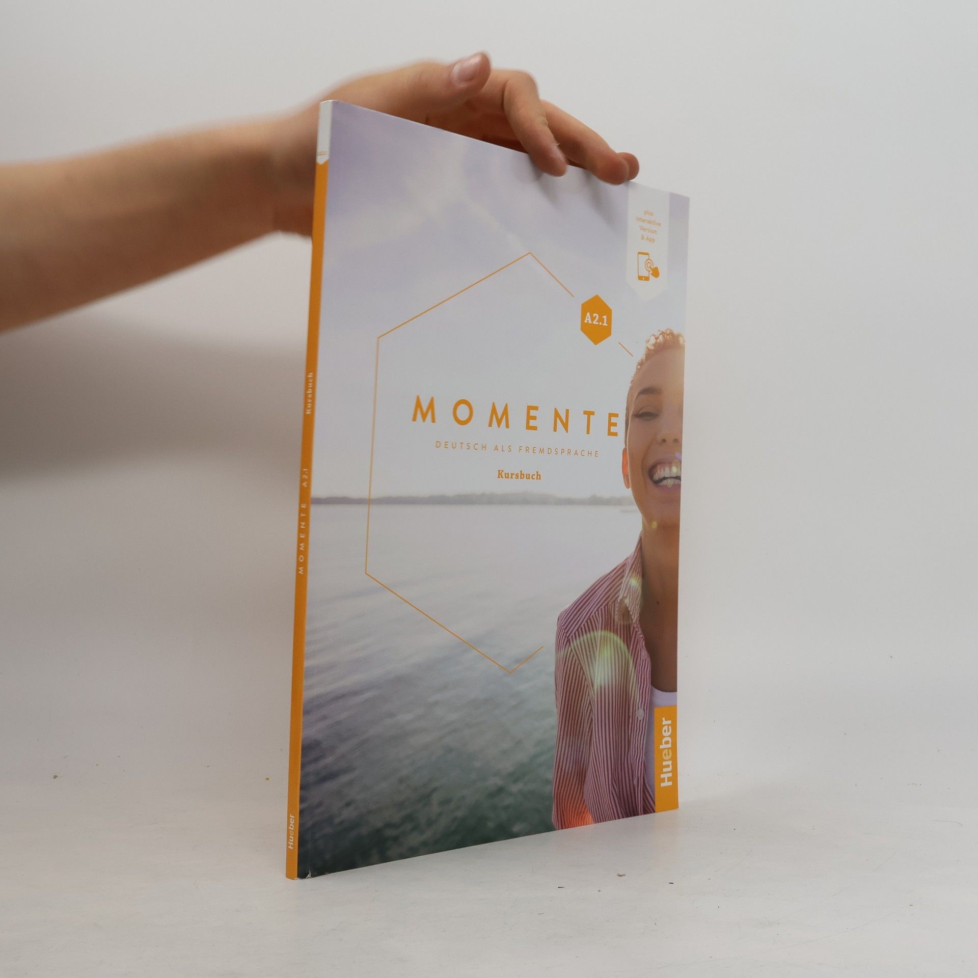 Momente : A2.1 : Deutsch als Fremdsprache. Kursbuch plus interaktive Version
