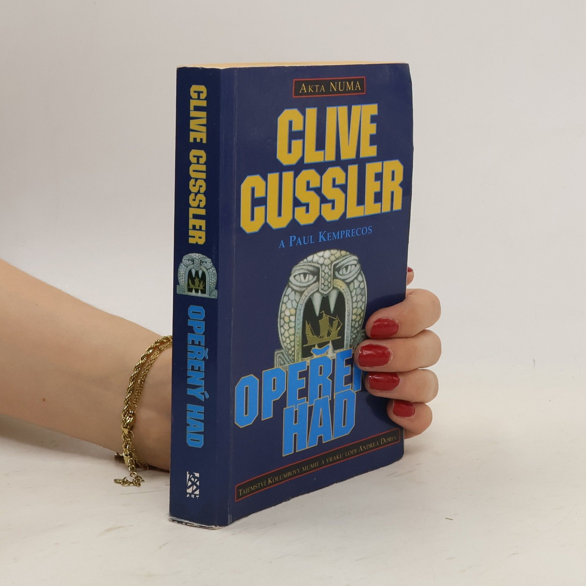 Clive Cussler Opeřený had