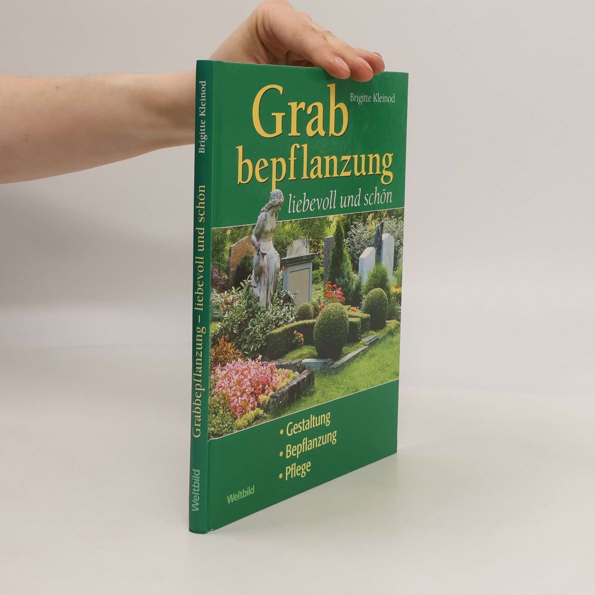 Grabbepflanzung liebevoll und schön