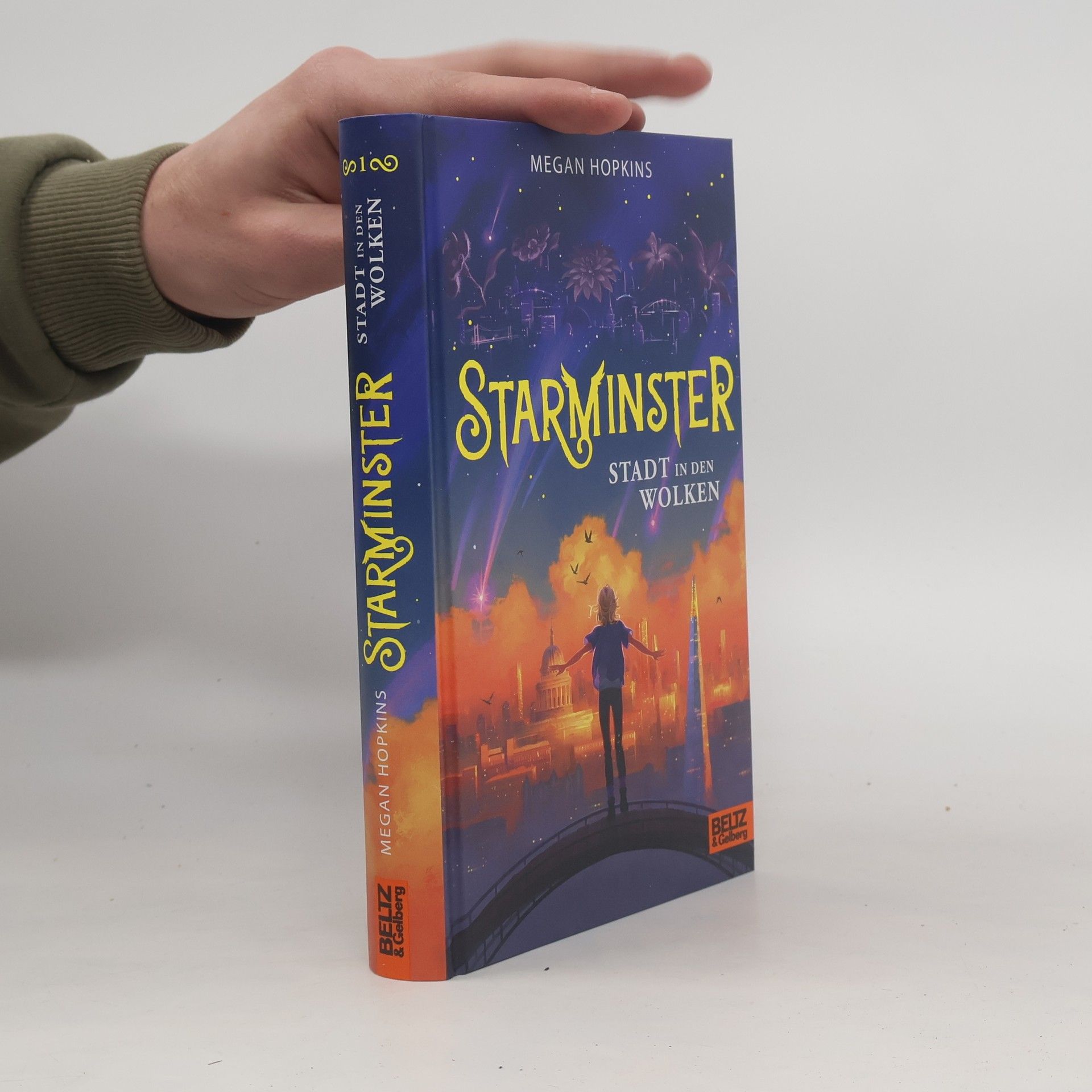 Megan Hopkins Starminster - Stadt in den Wolken