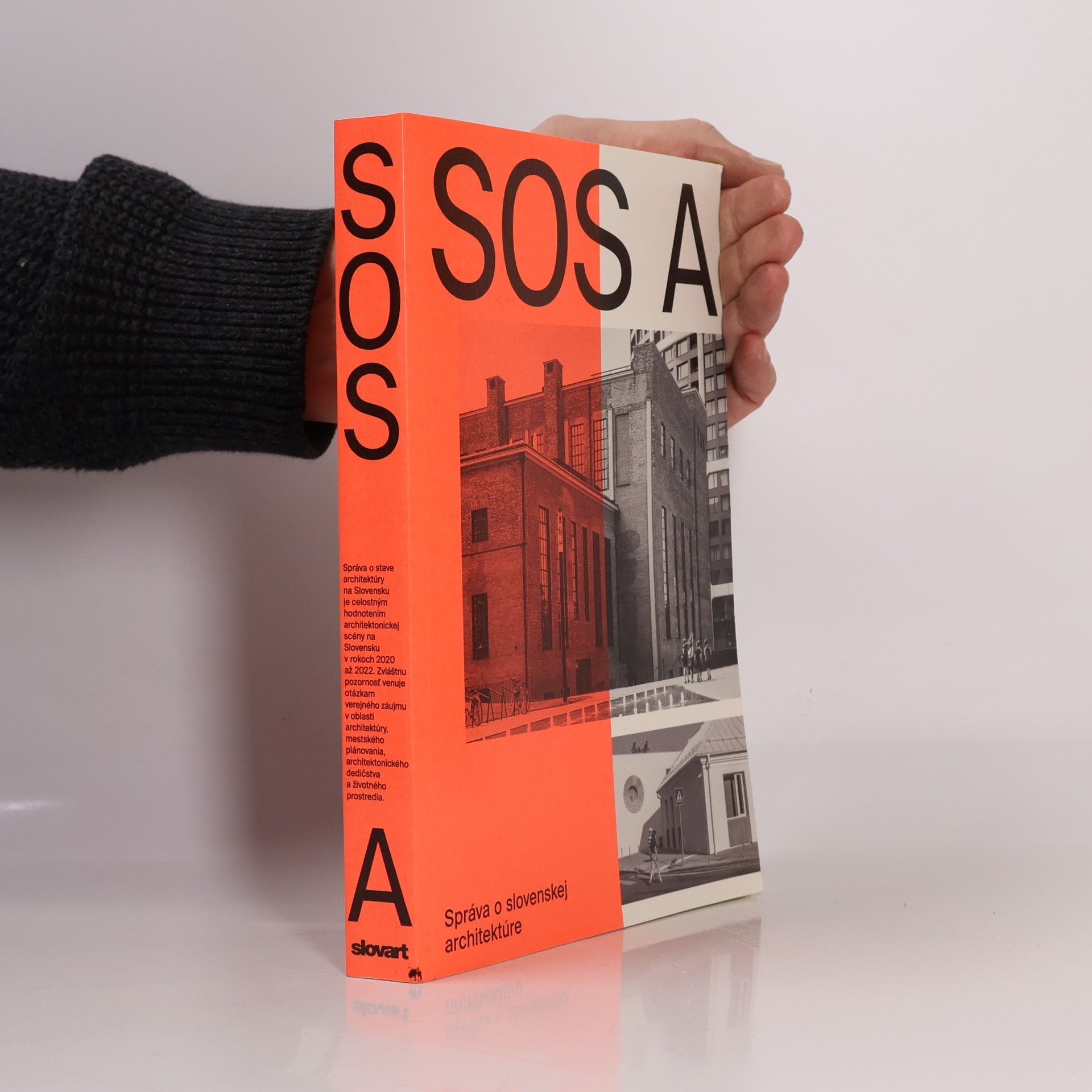 Autorenkollektiv Správa o slovenskej architektúre