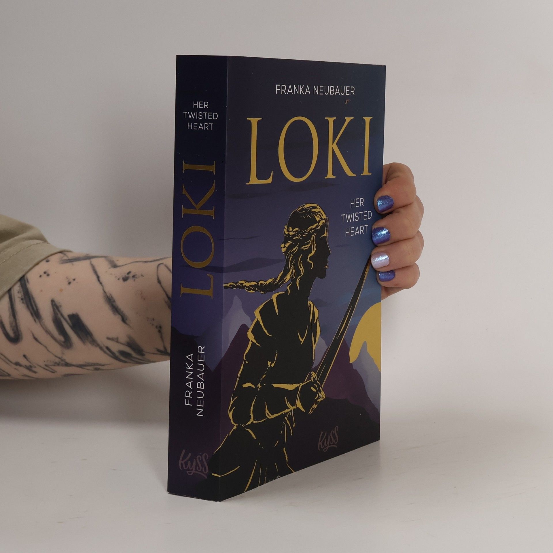 Franka Neubauer Loki − Her Twisted Heart