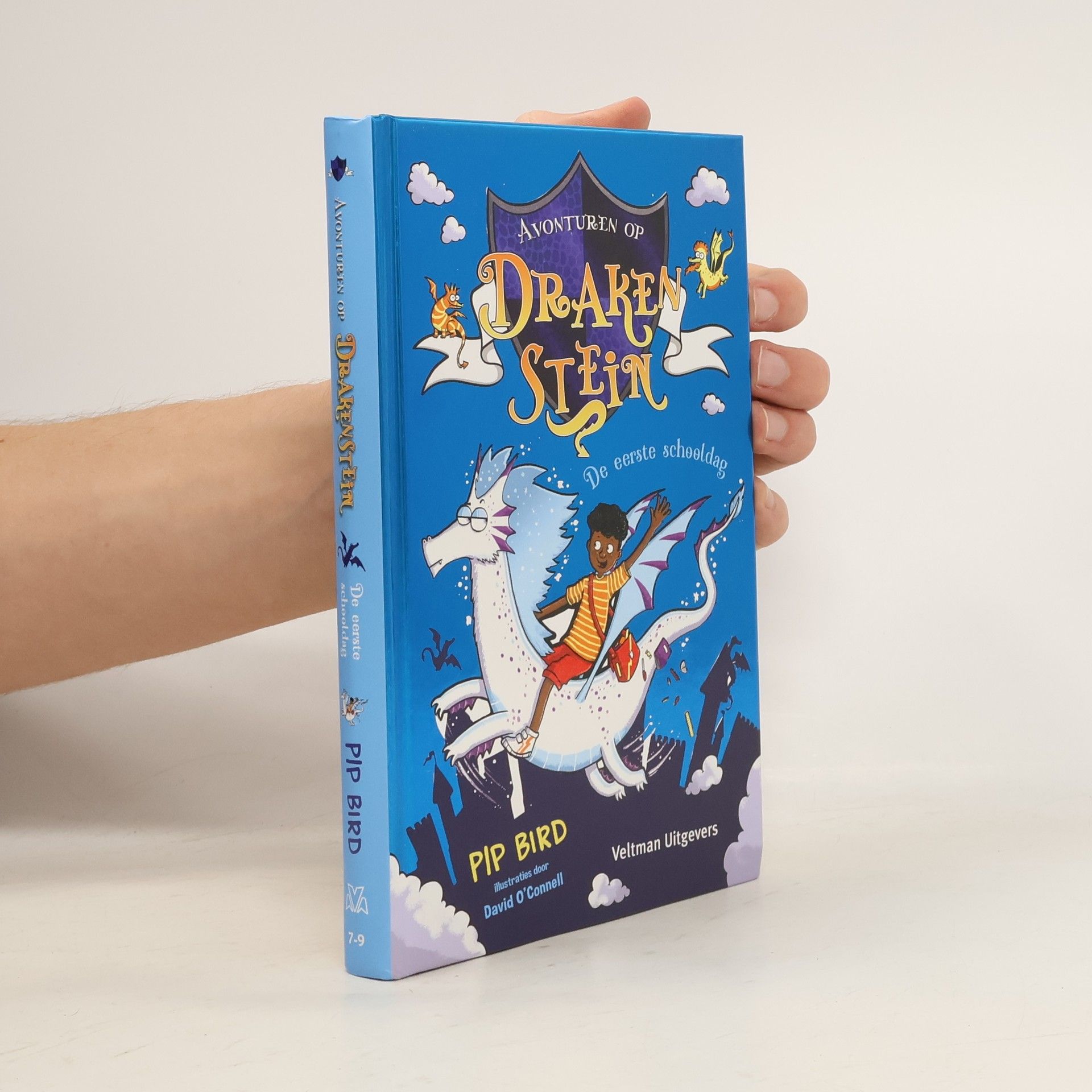 Avonturen op Drakenstein - 1: De eerste schooldag