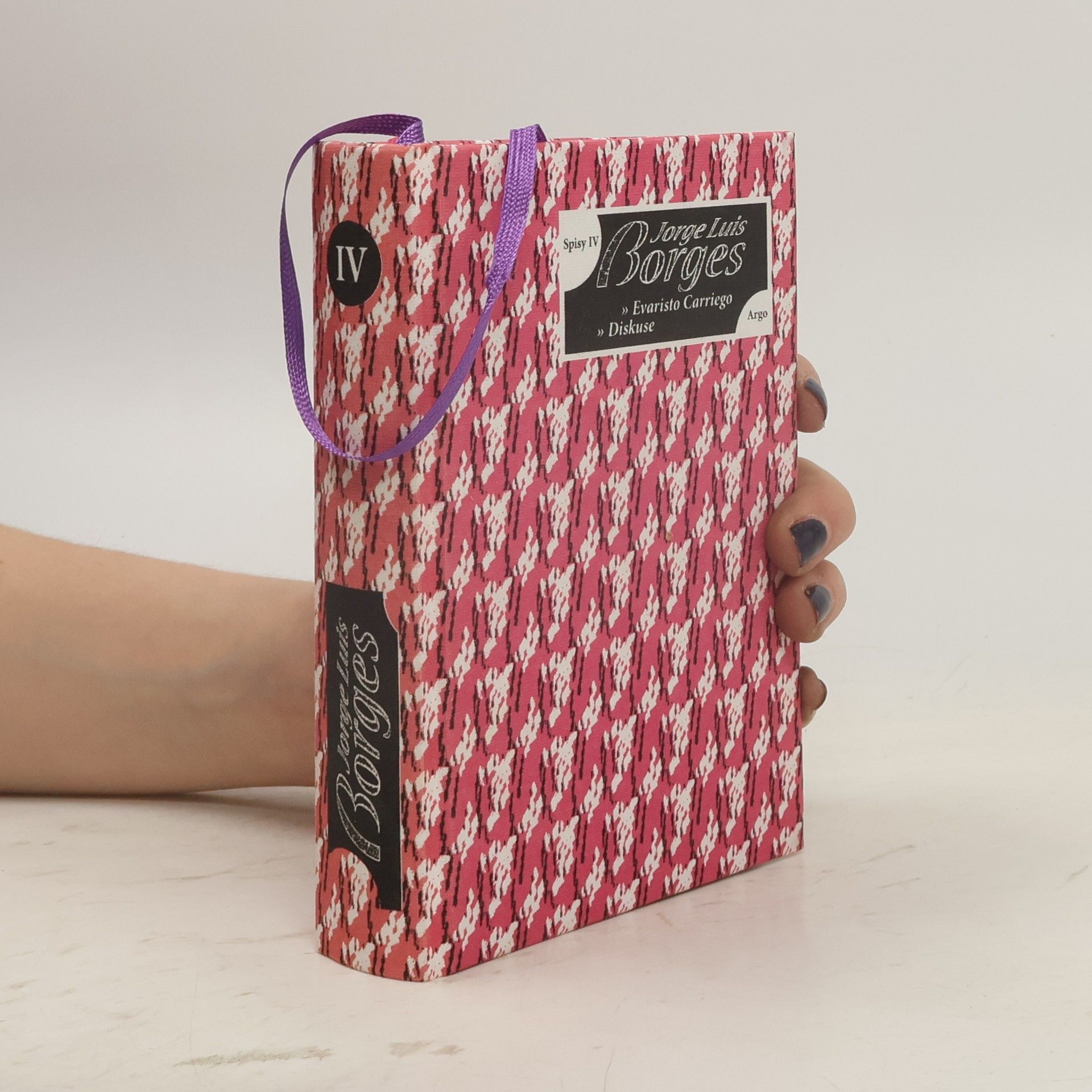 Evaristo Carriego. Diskuse