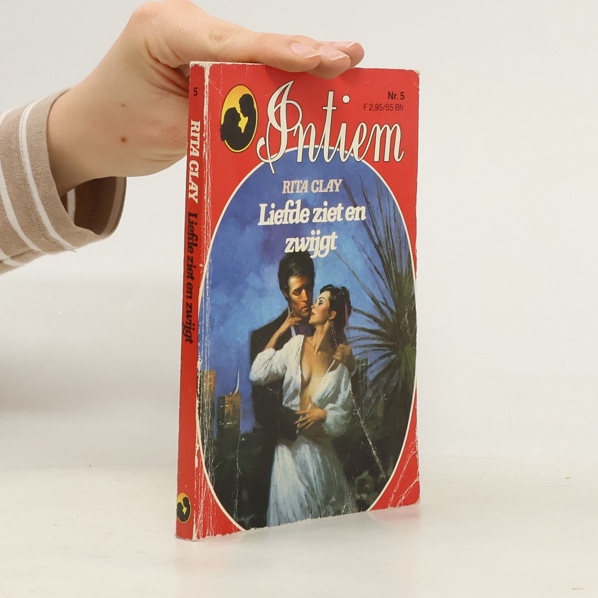 Liefde ziet en zwijgt