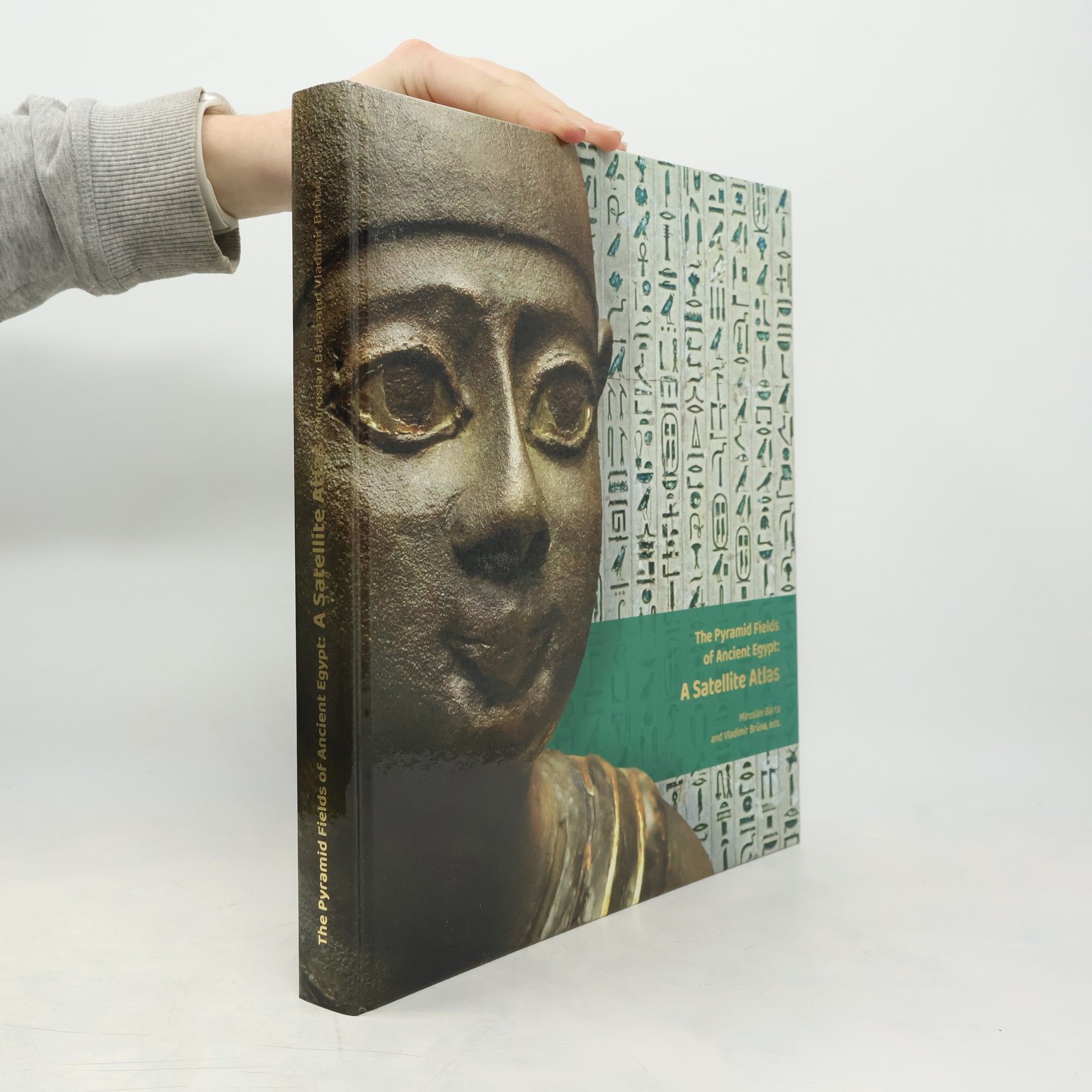 Kolektiv autorů The pyramid fields of ancient Egypt : a satellite atlas