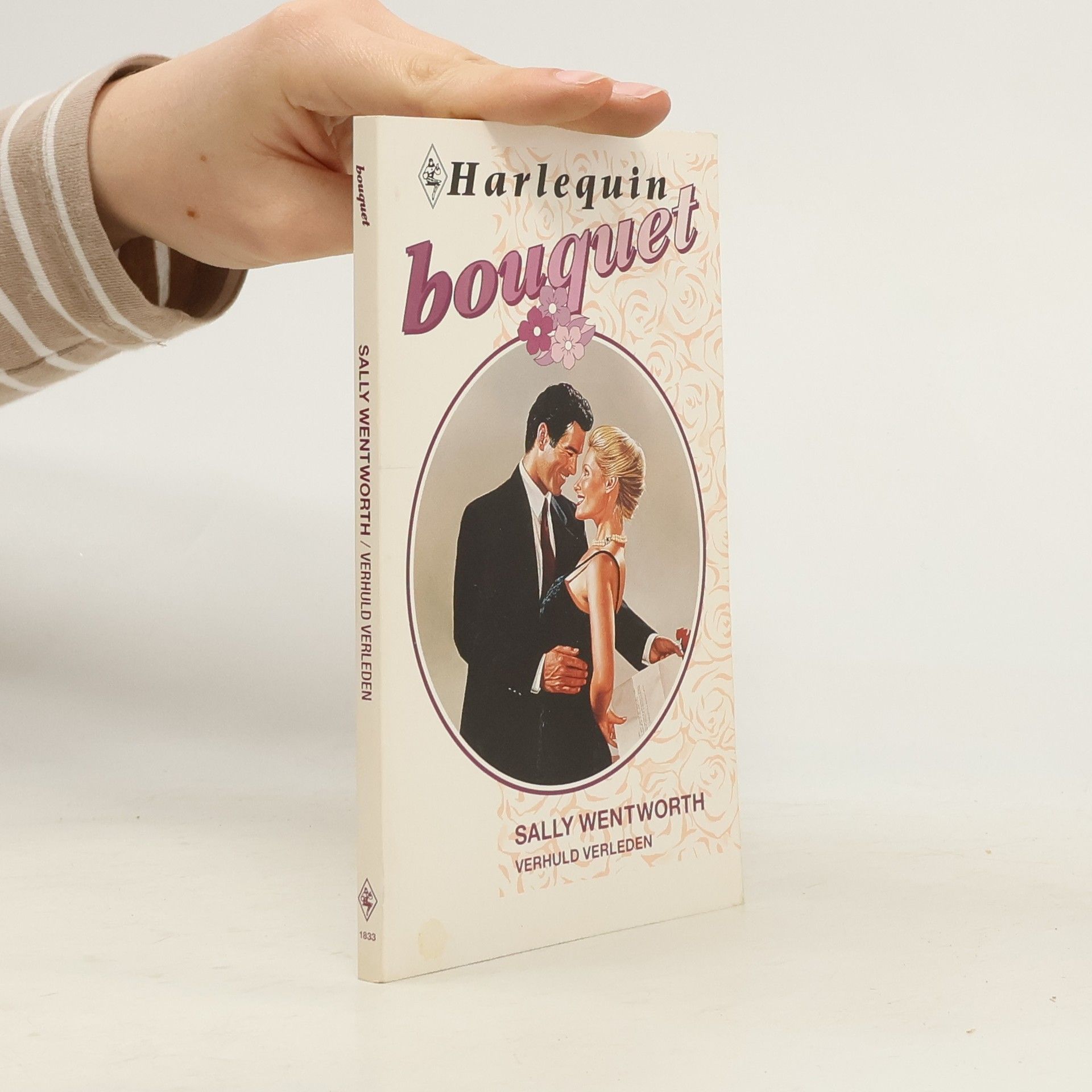 Sally Wentworth Bouquet - 1833: Verhuld verleden