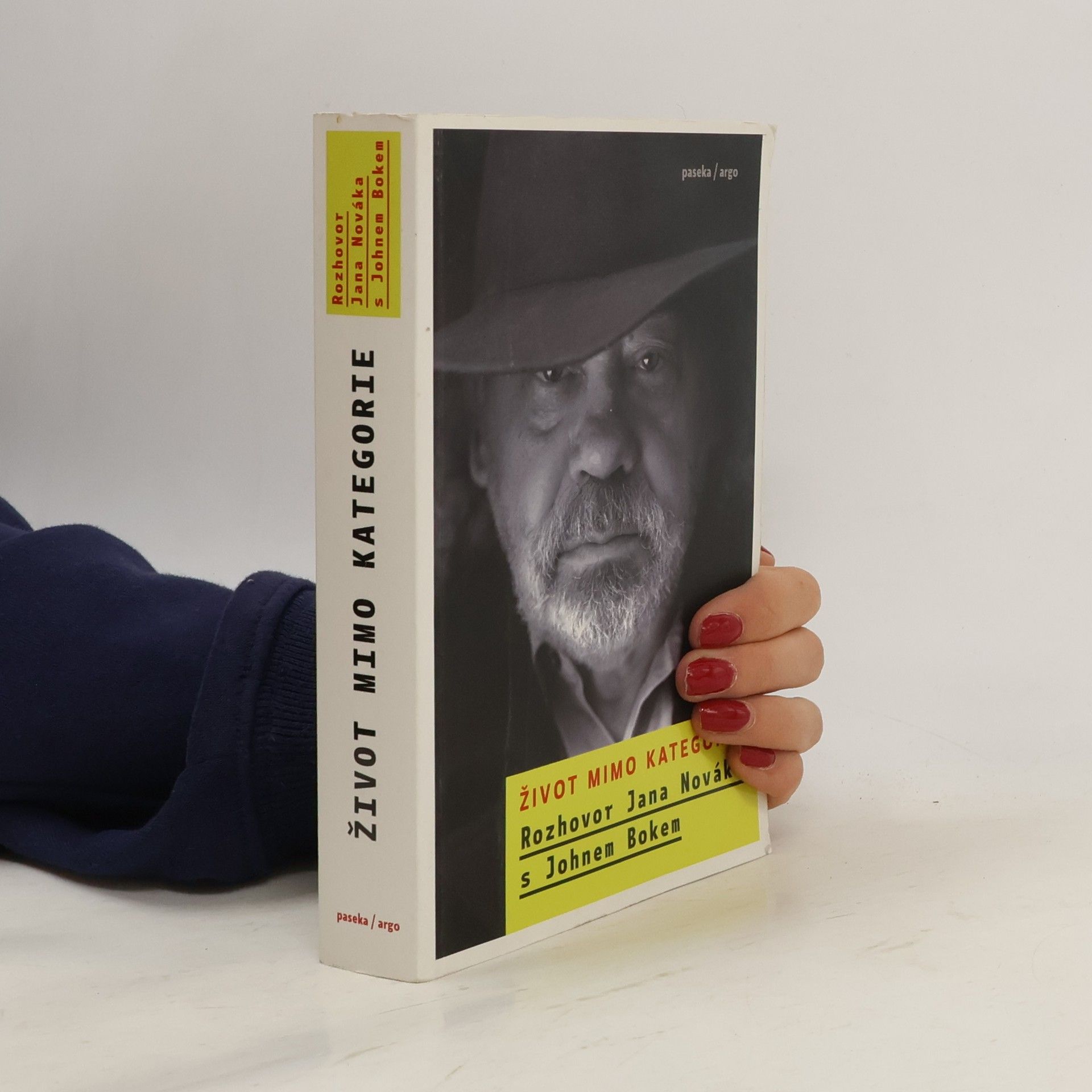 Jan Novák Život mimo kategorie
