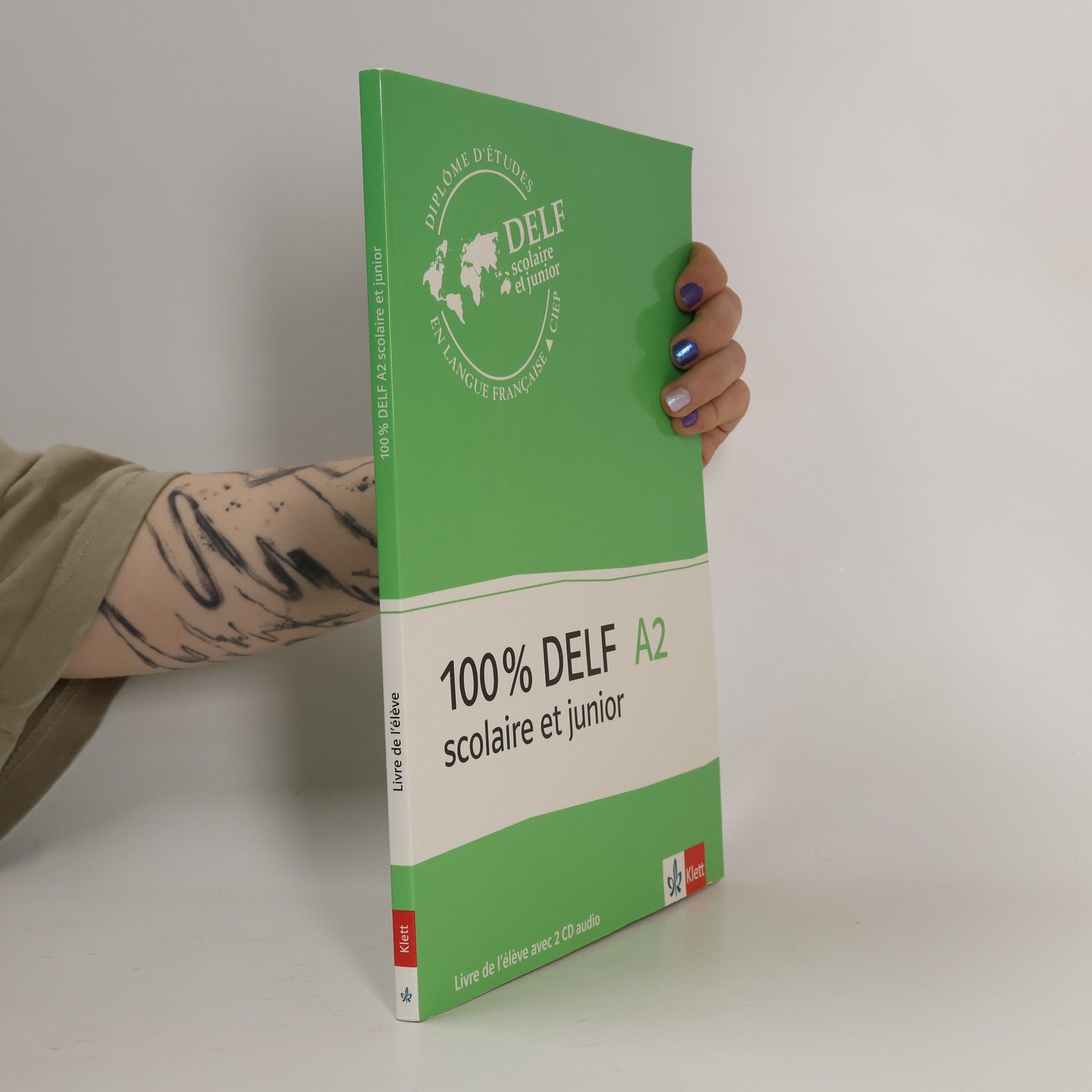 Unknown Author 100 % DELF - scolaire et junior