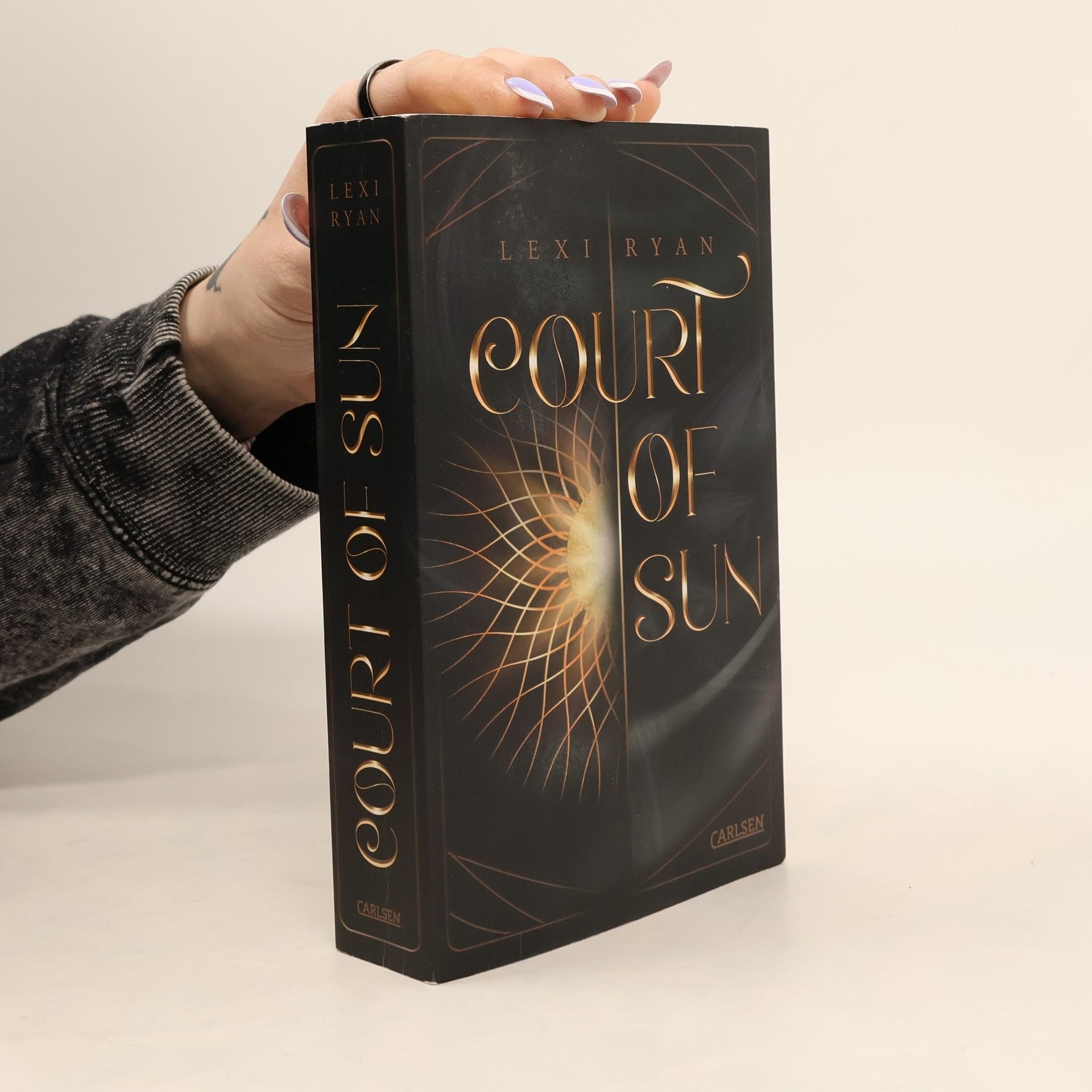 Lexi Ryan Court of sun