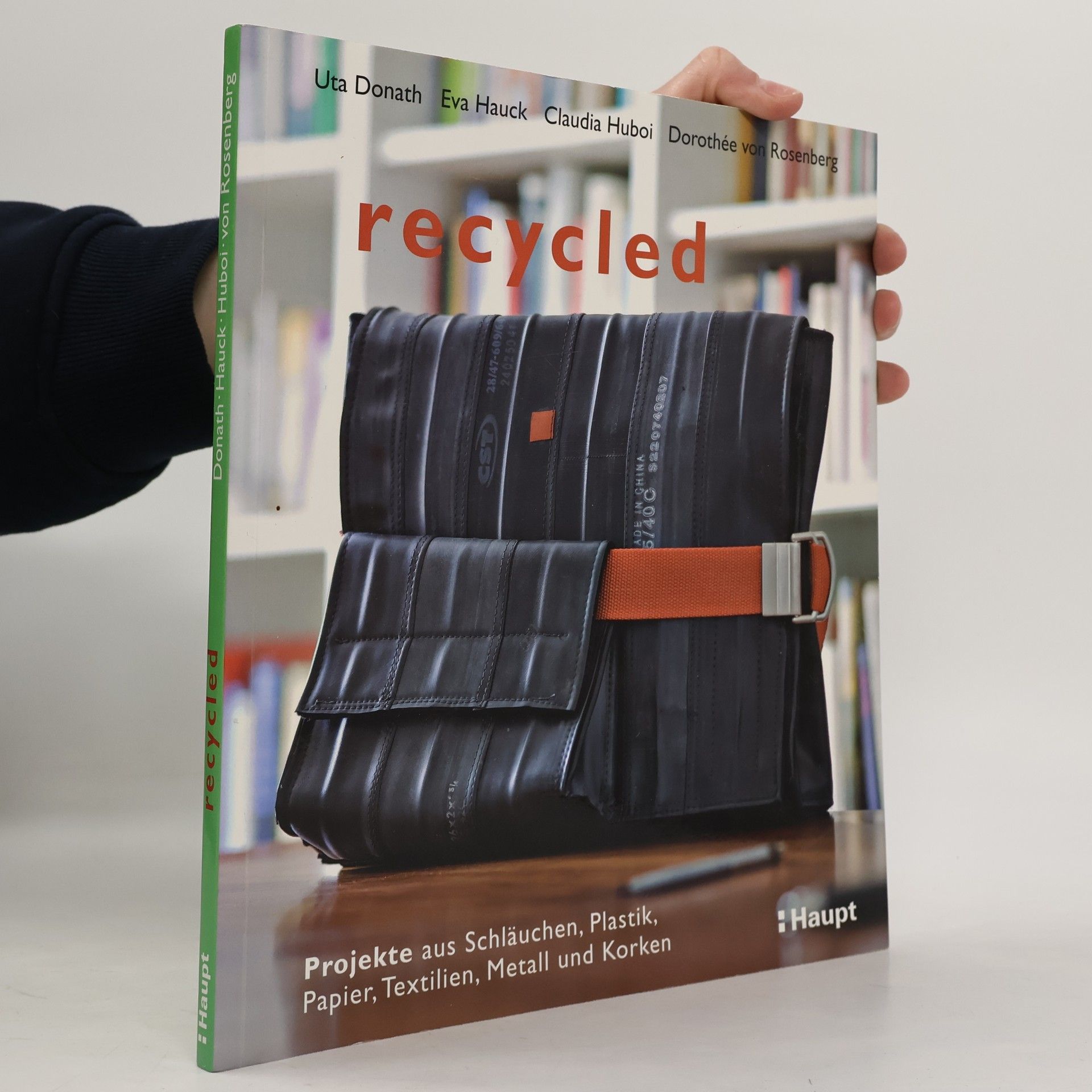 Uta Donath Recycled