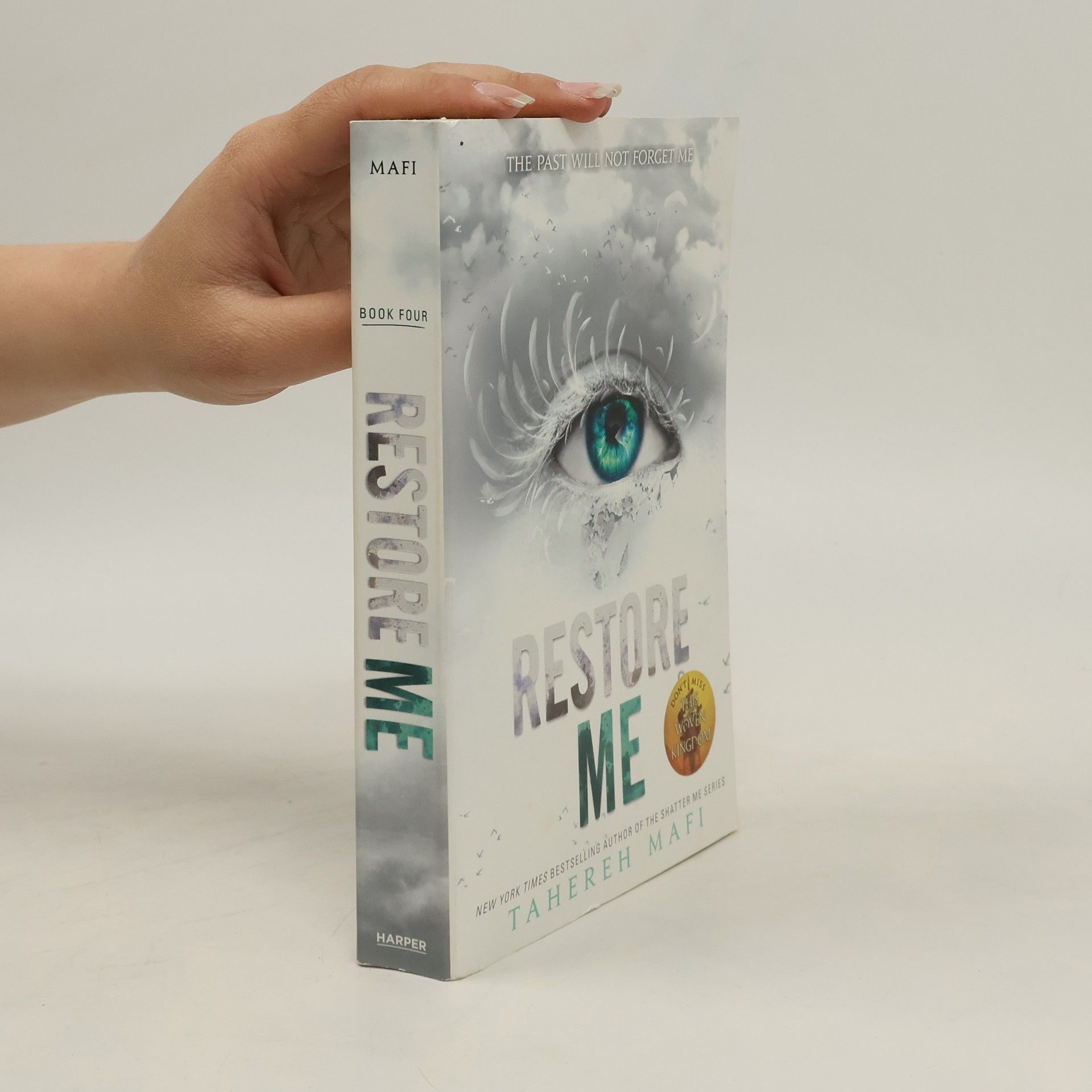 Tahereh Mafi Restore me