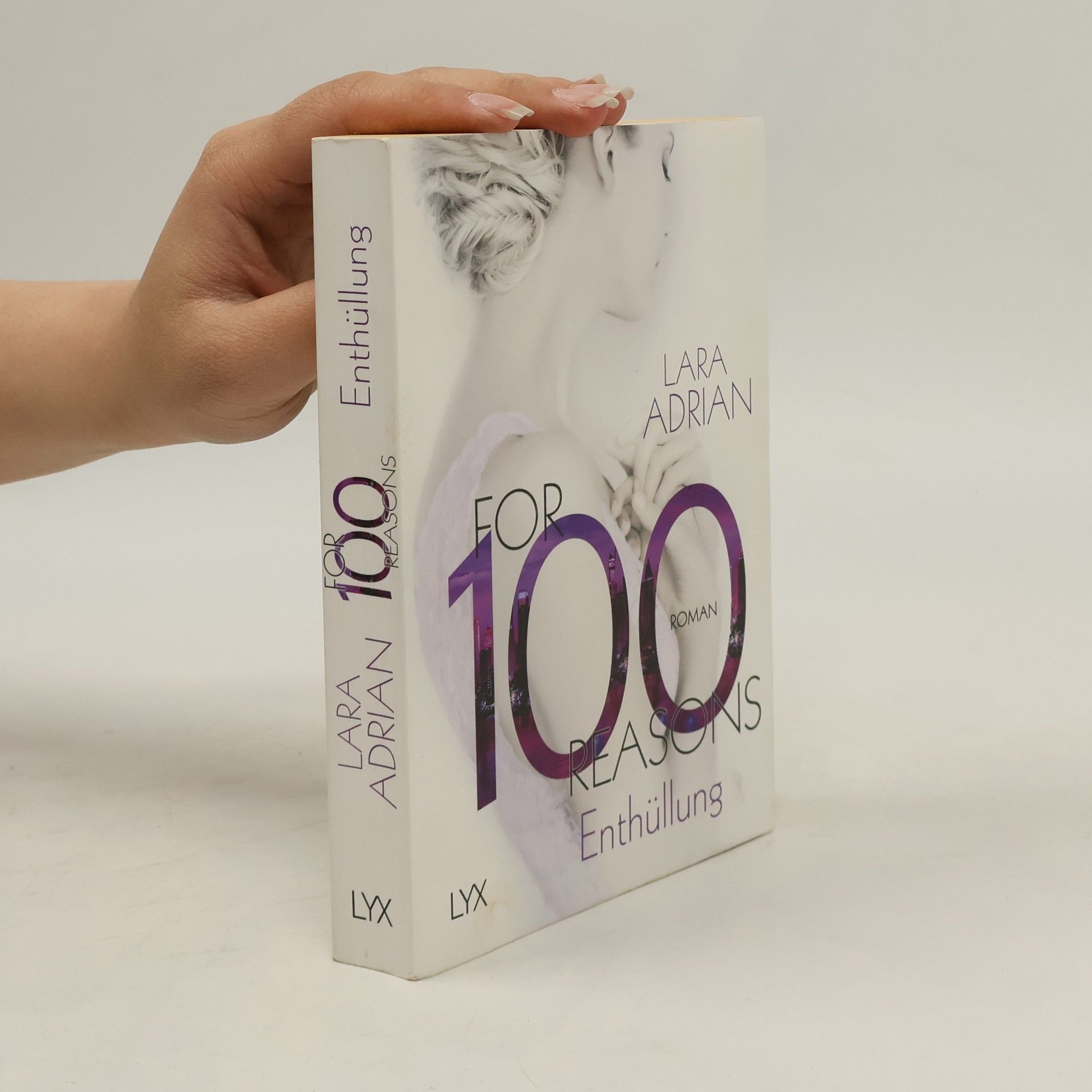 For 100 Reasons - Enthüllung