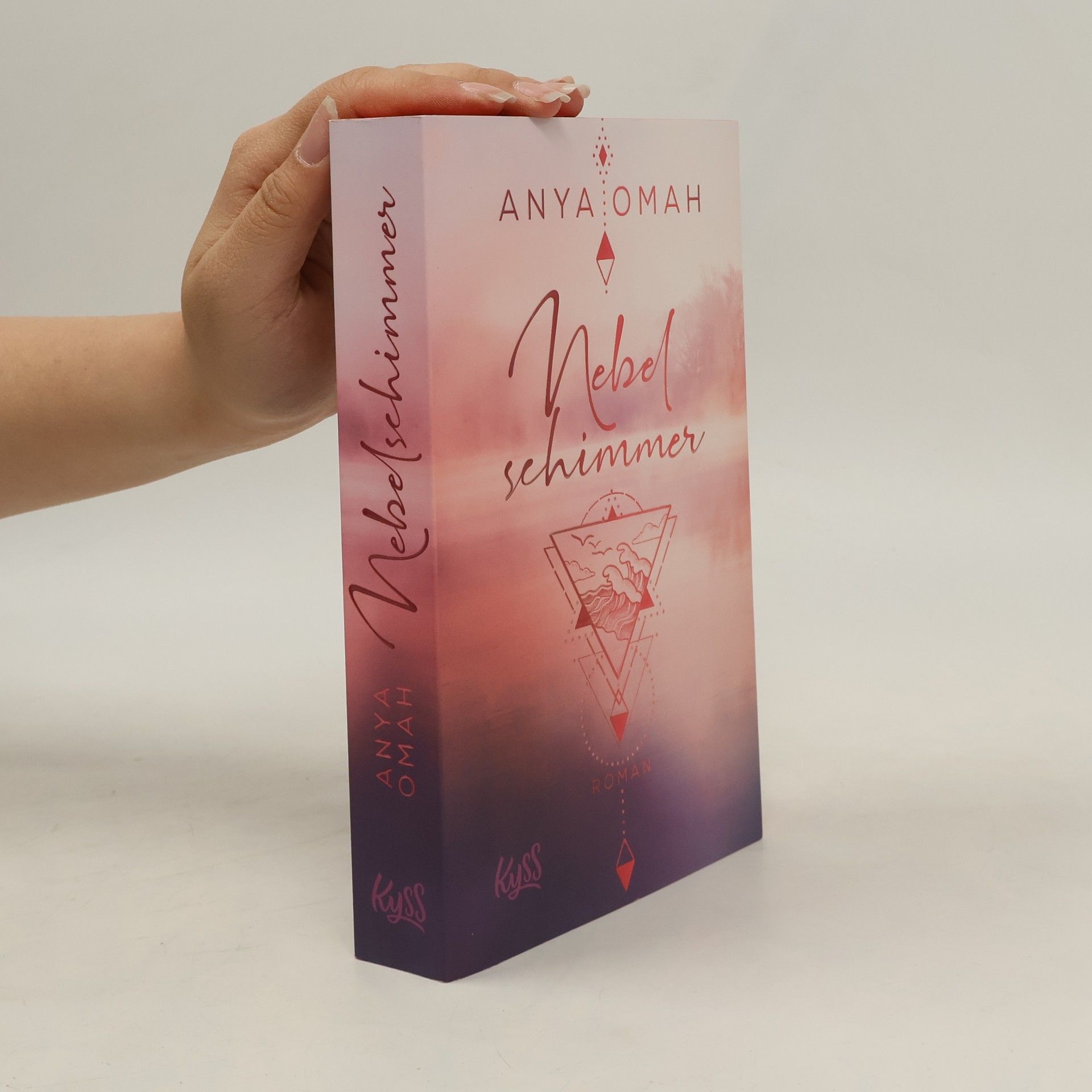 Anya Omah Nebelschimmer