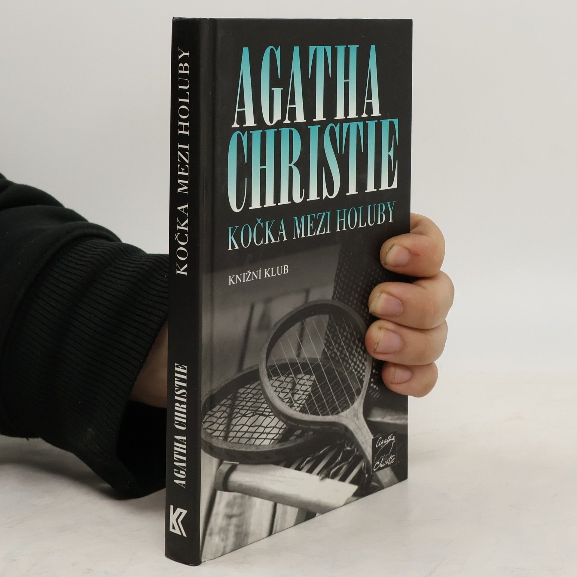Agatha Christie Kočka mezi holuby