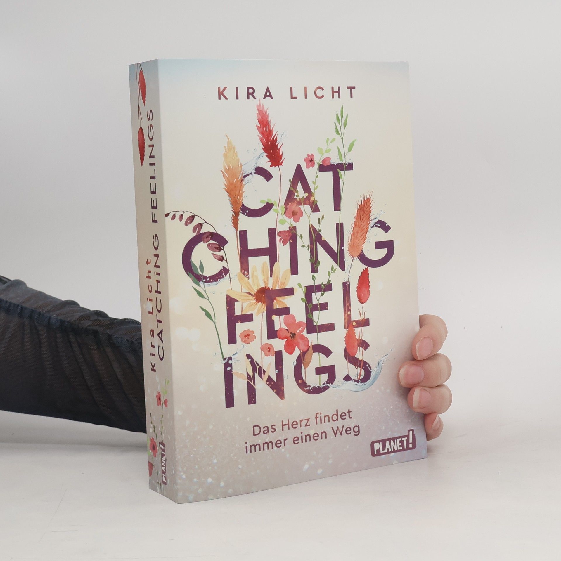 Kira Licht Catching Feelings