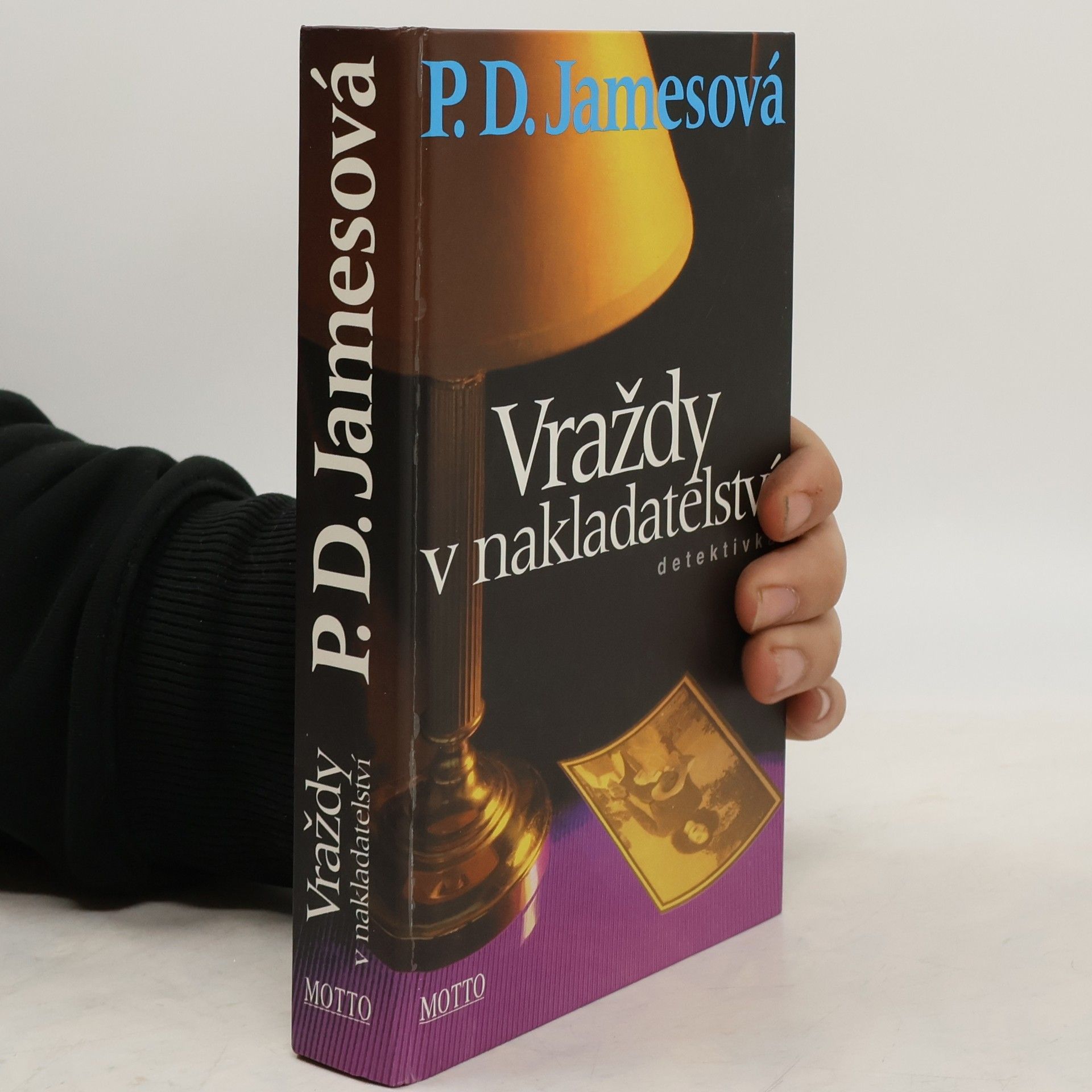 Alena Rovenská Vraždy v nakladatelství