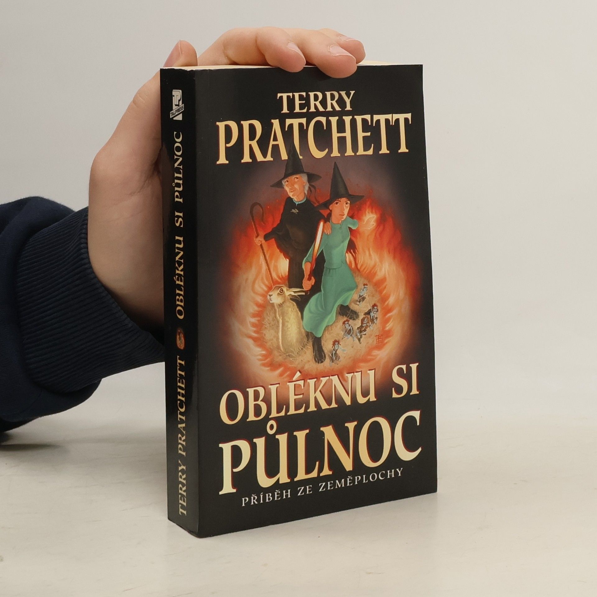 Terry Pratchett Obléknu si půlnoc
