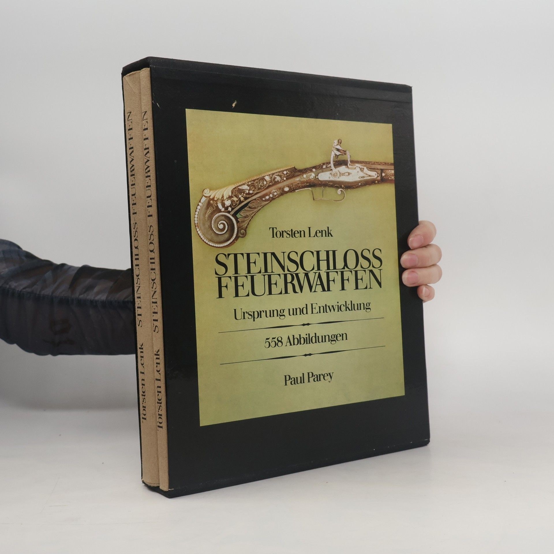Torsten Lenk Steinschloss-Feuerwaffen. Uhrsprung und Entwicklung