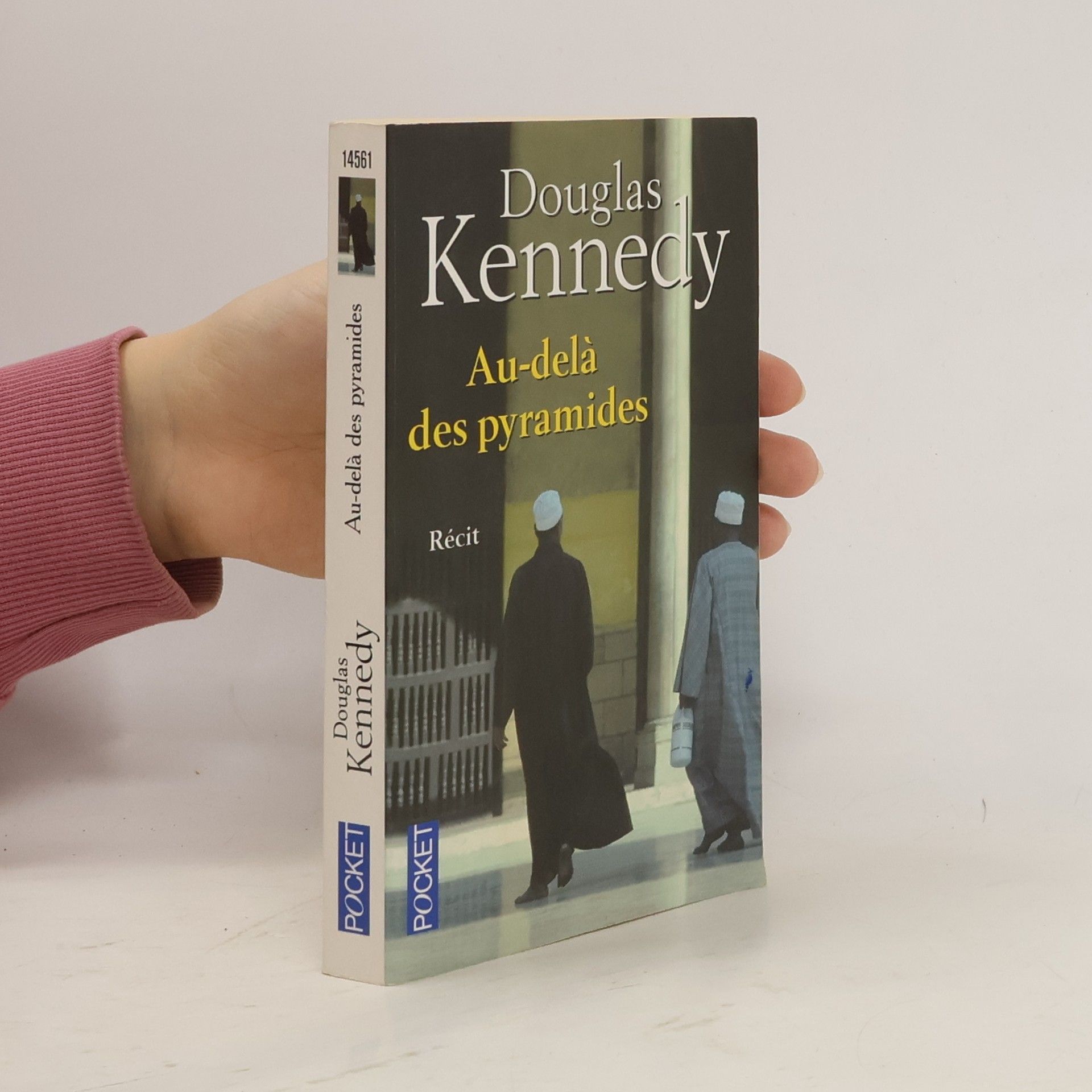 Au-delà des pyramides