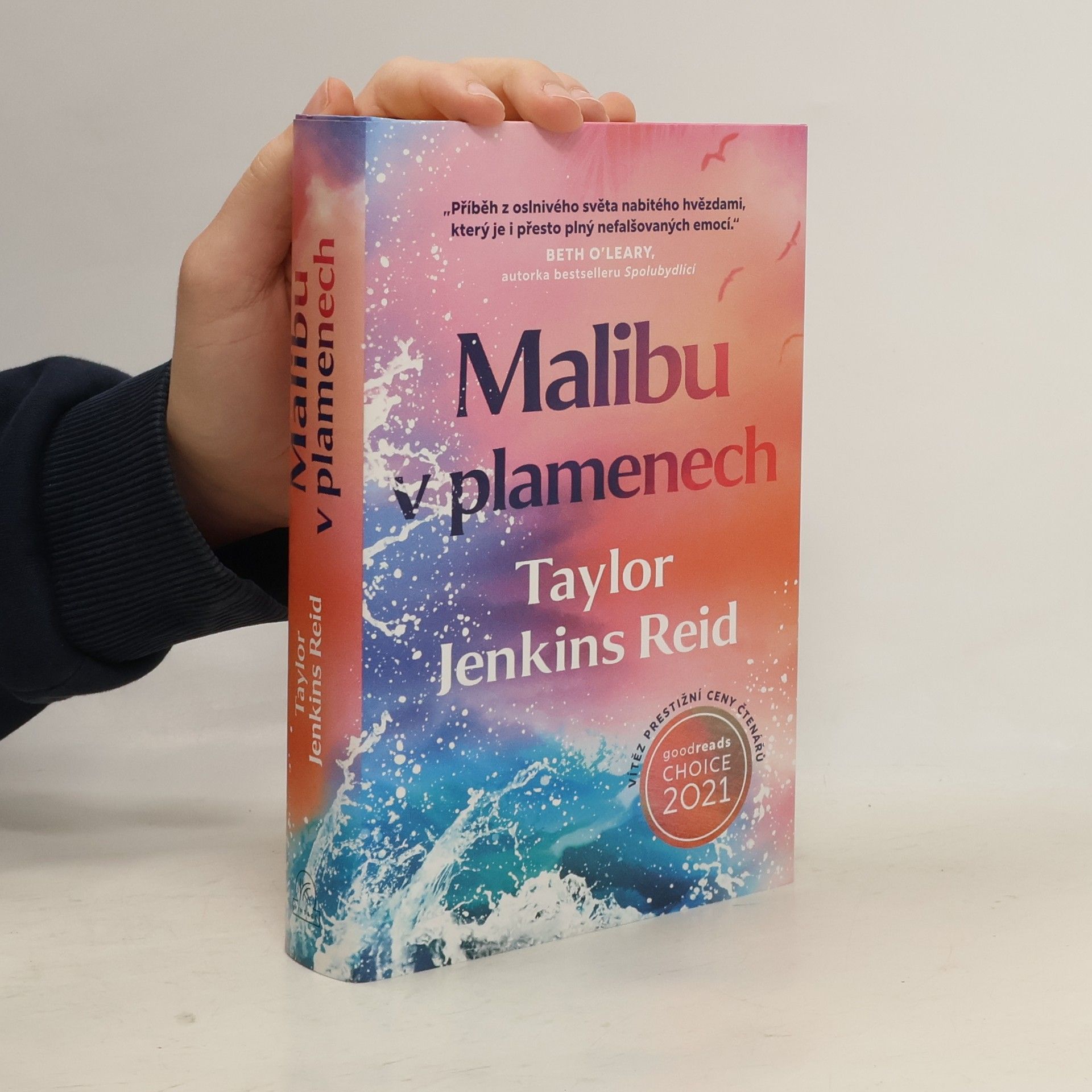 Taylor Jenkins Reid Malibu v plamenech