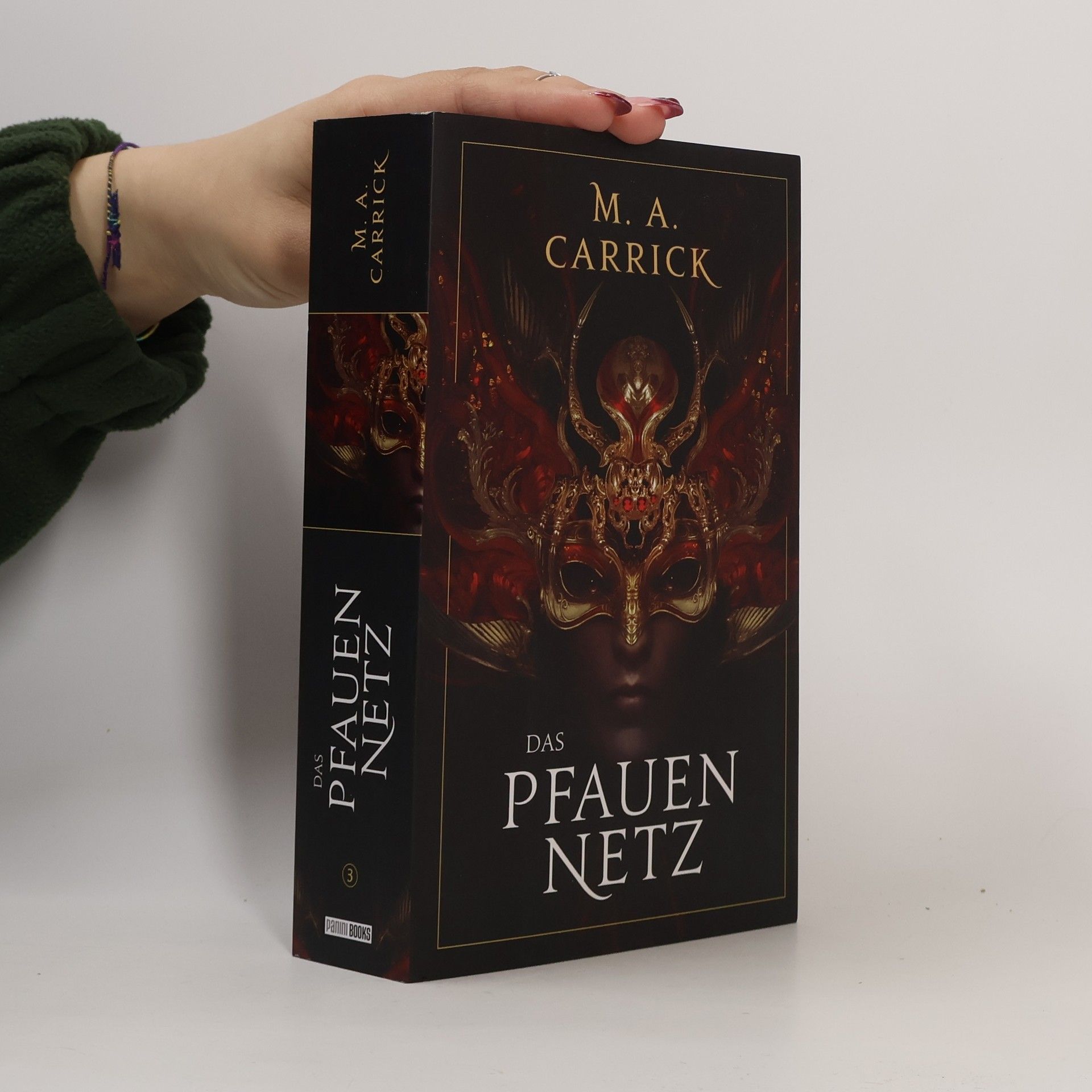 M. A. Carrick Das Pfauennetz