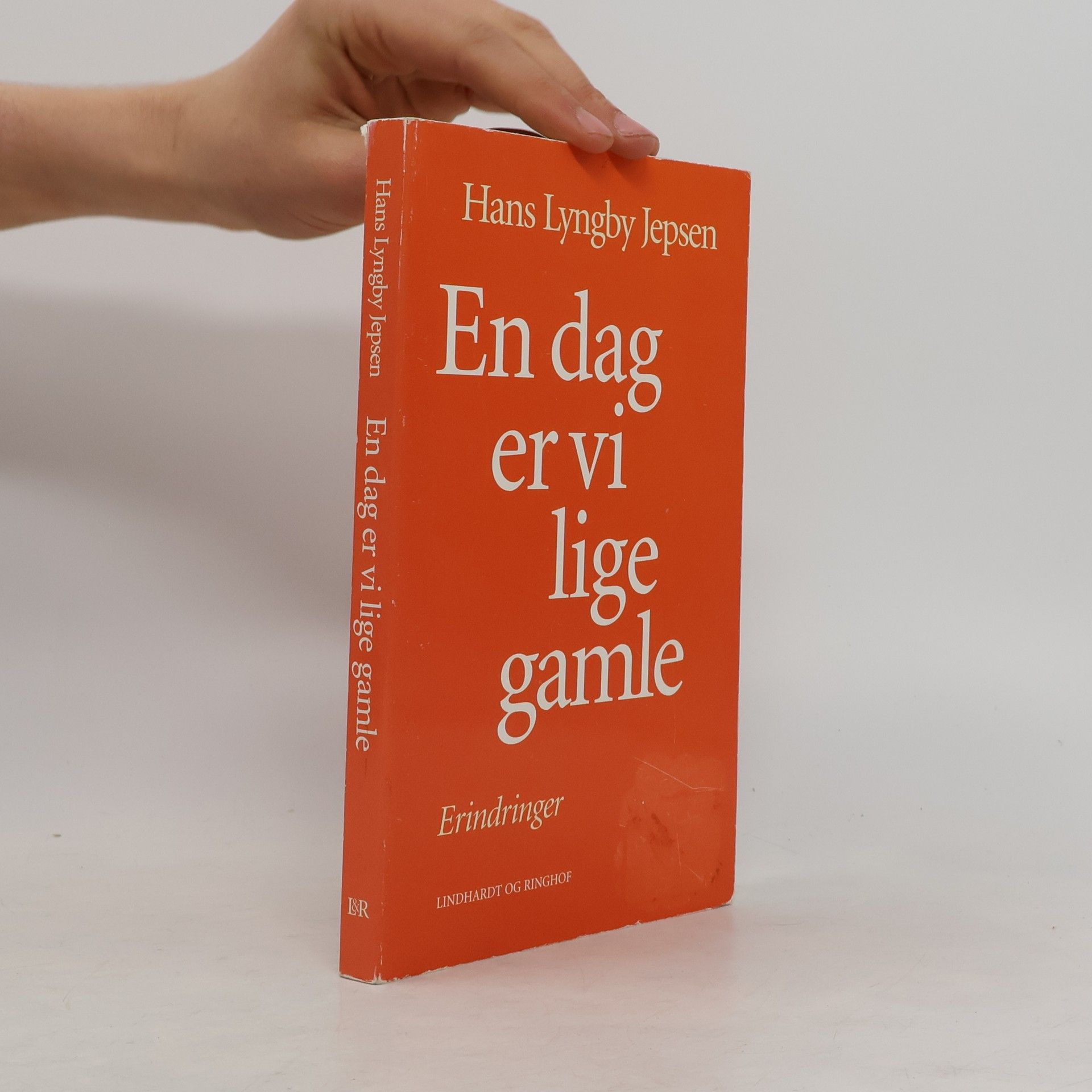 Hans Lyngby Jepsen En dag er vi lige gamle