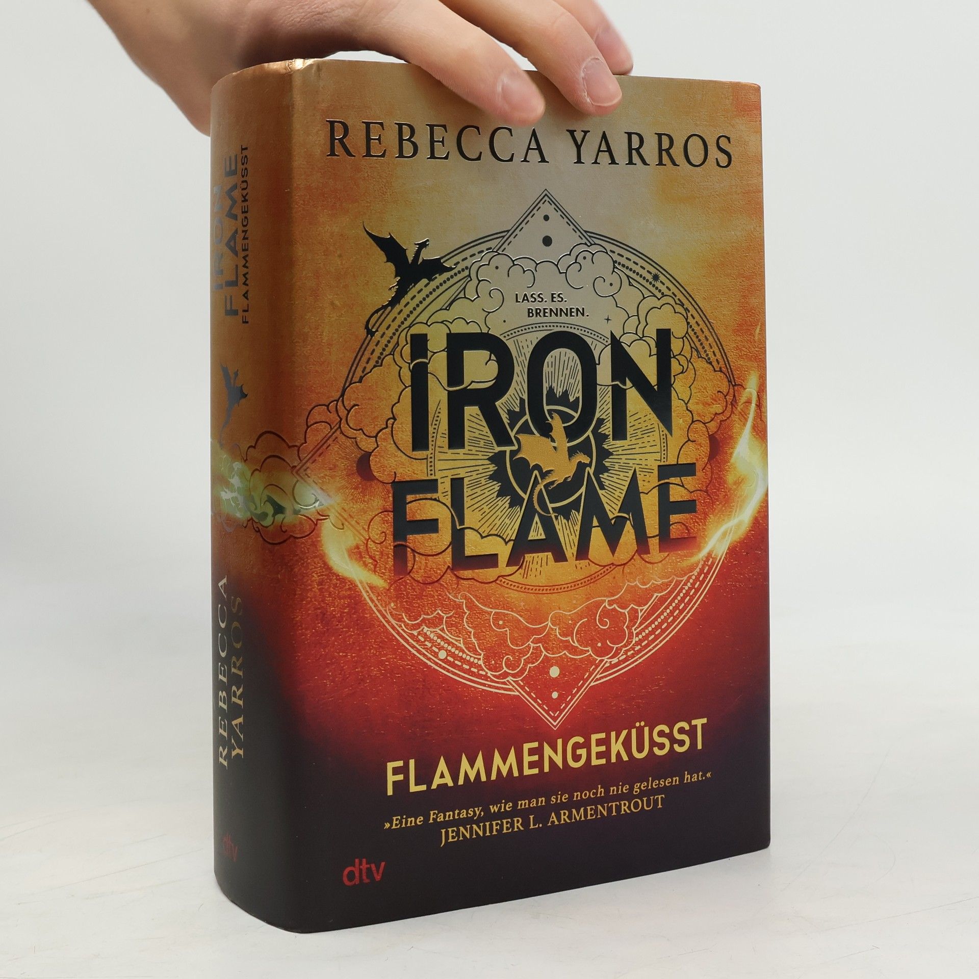 Rebecca Yarros Iron Flame