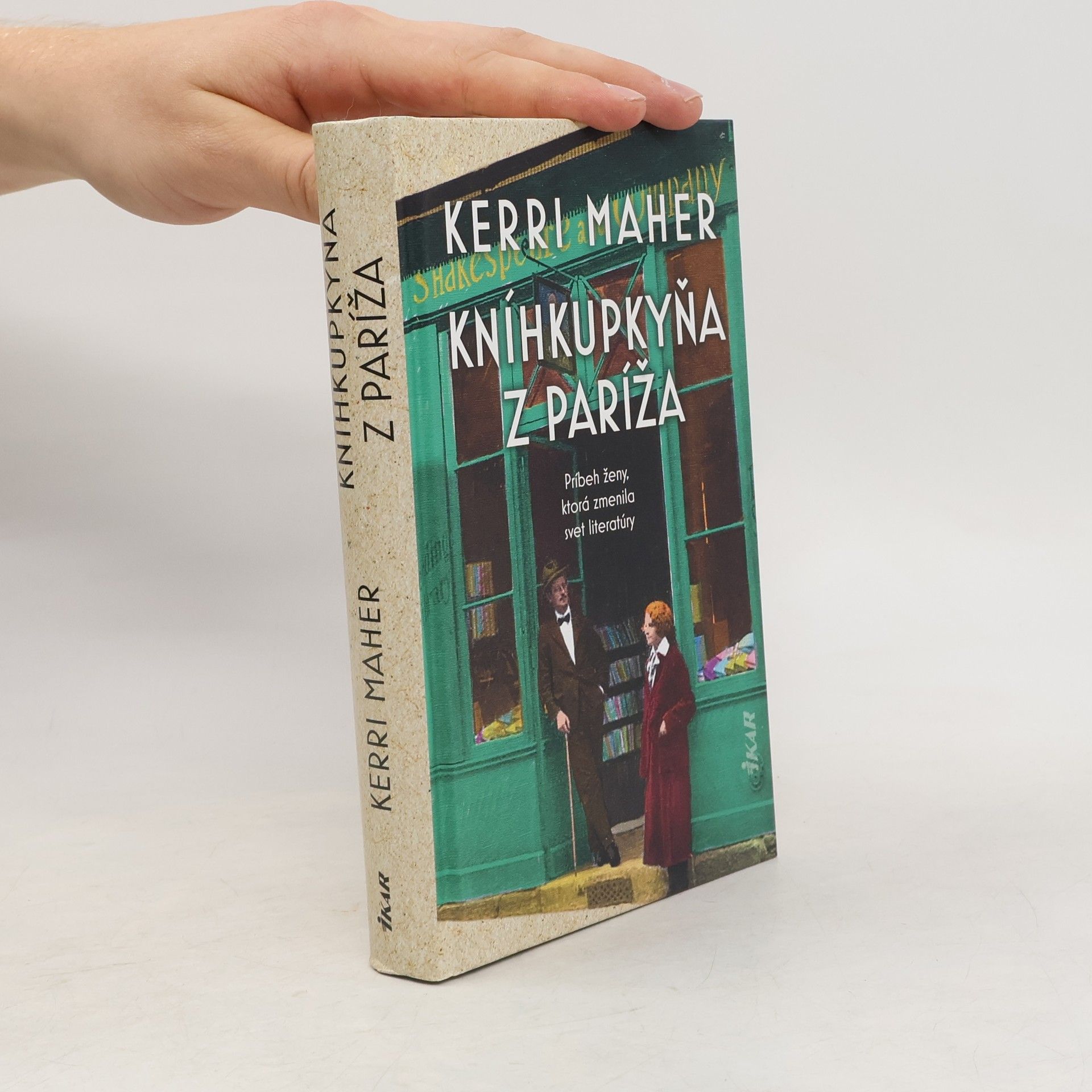 Kerri Maher Kníhkupkyňa z Paríža