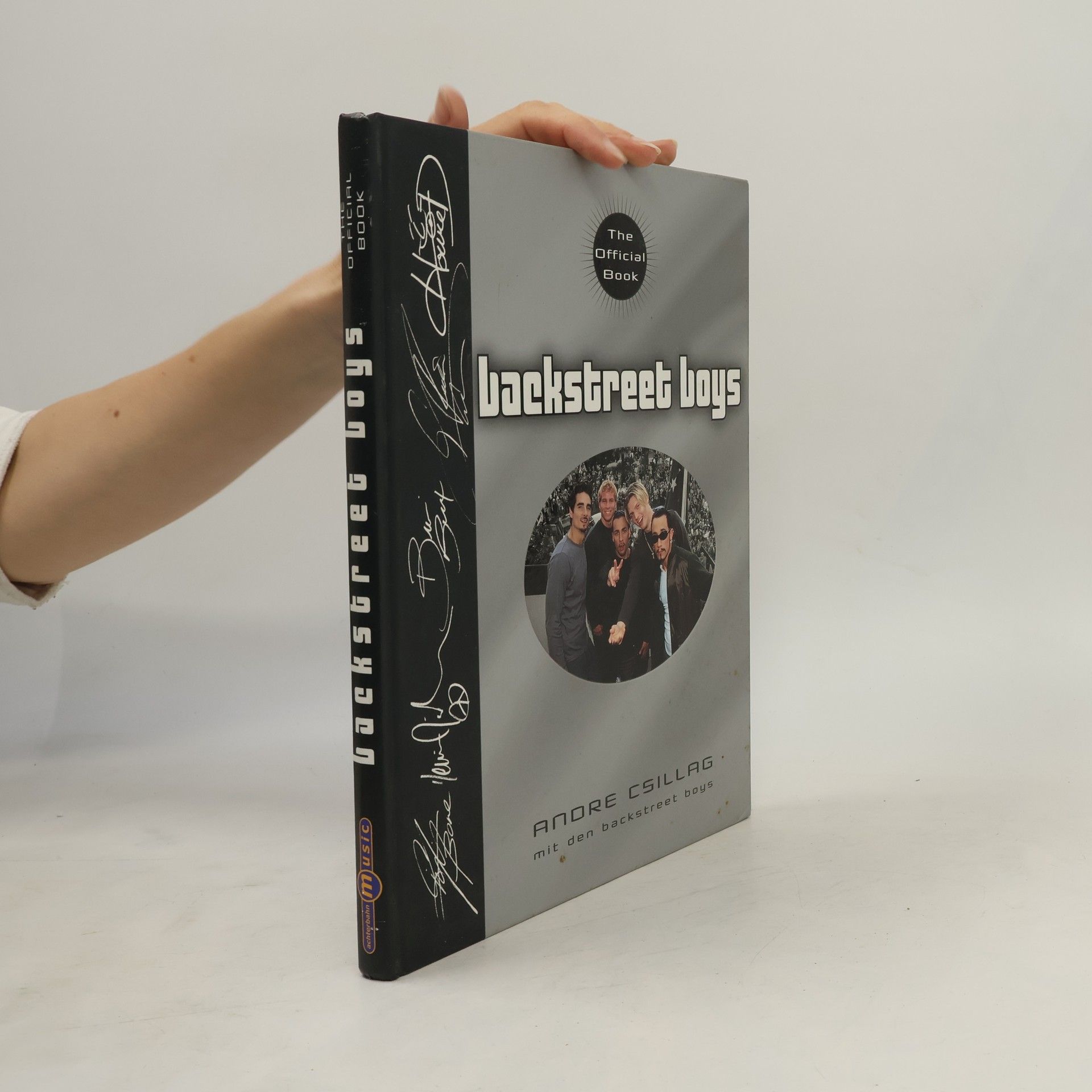 Anore Csillag The Official Book