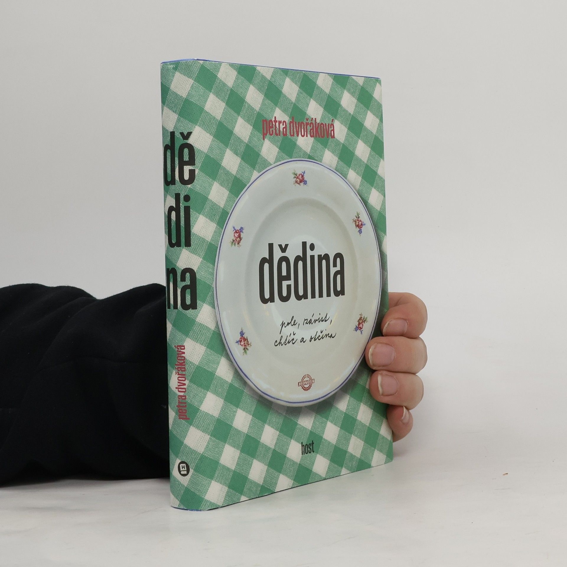 Petra Dvořáková Dědina: pole, závist, chtíč a otčina